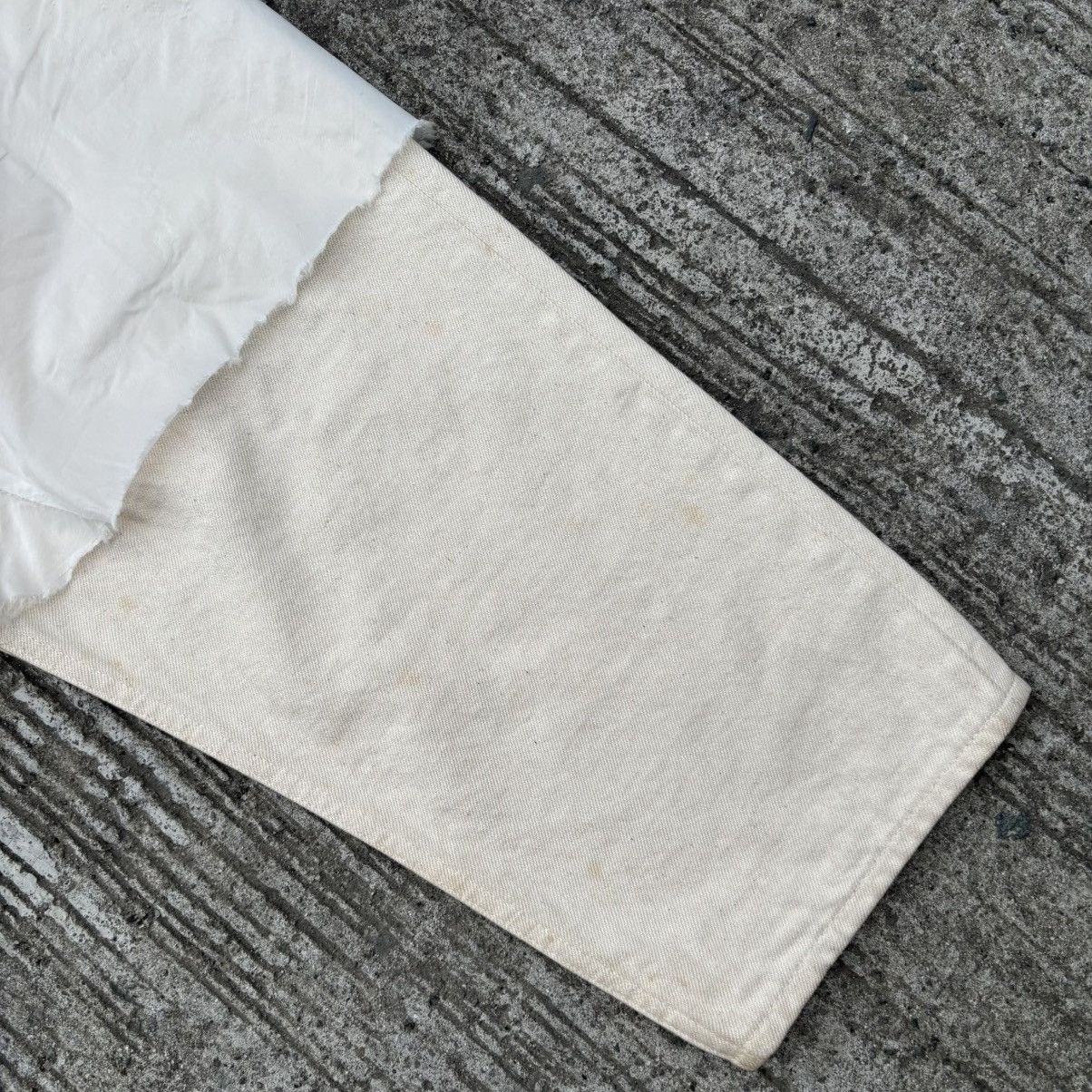 Rick Owens Drkshdw Rick Owens DRKSHDW Milk Collapse Cropped Jeans Size US 31 - 17 Thumbnail