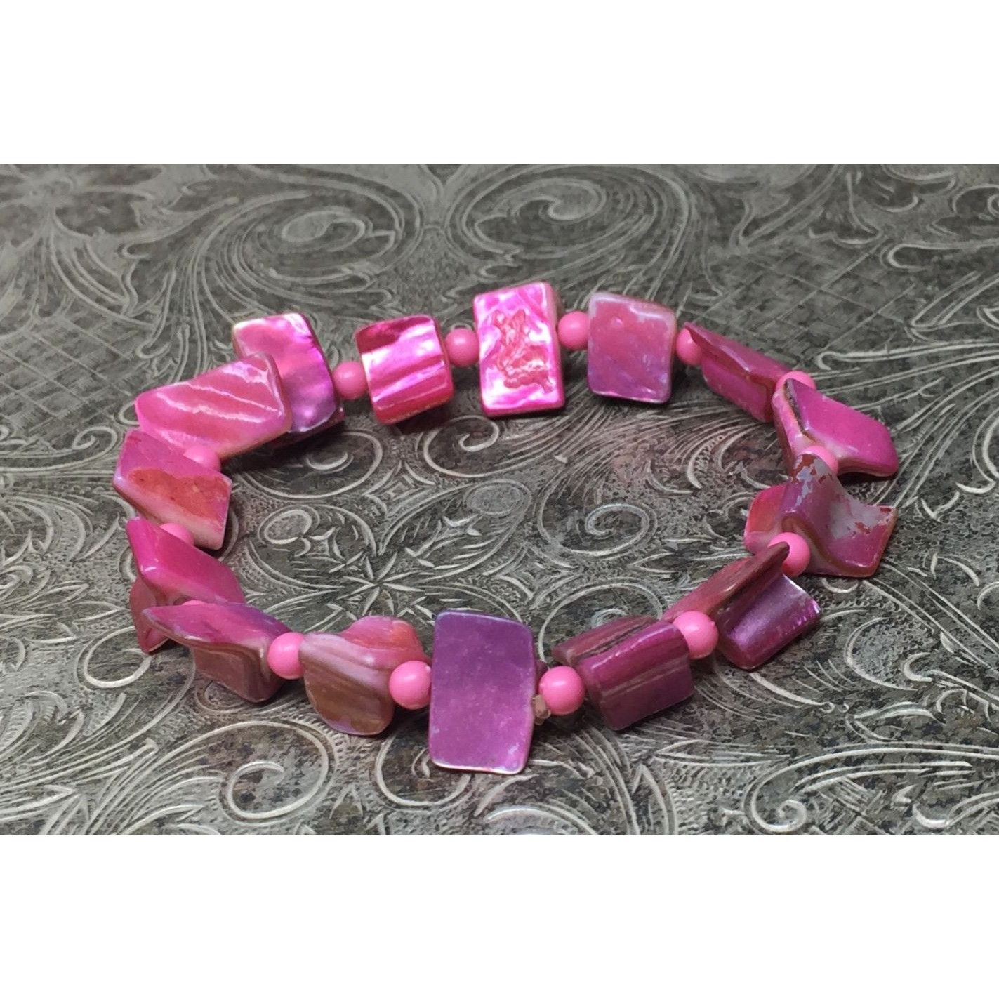 Other Women's Vibrant Pink Beaded Shell Stretchy Bracelet Size ONE SIZE - 6 Thumbnail