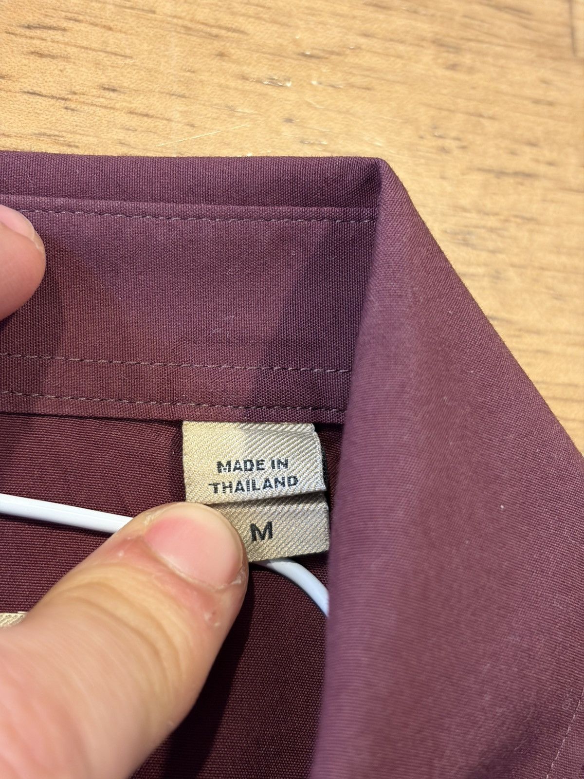 Burberry Burberry Button Down in Maroon/Burgundy Size M Size US M / EU 48-50 / 2 - 4 Thumbnail