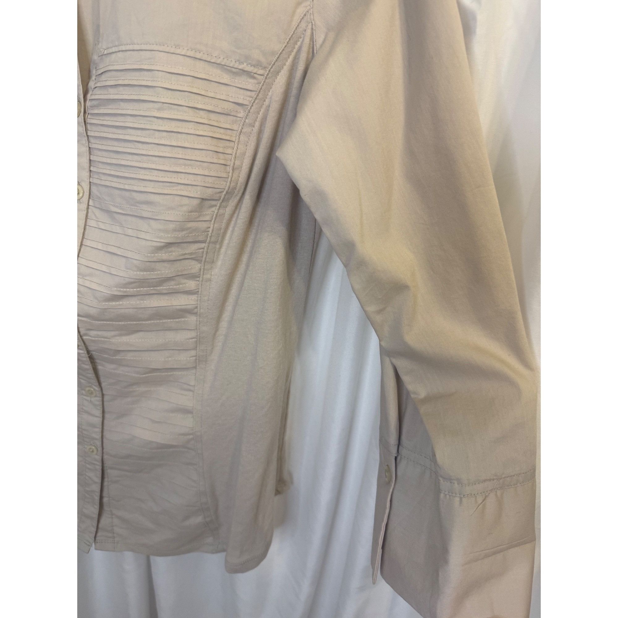 Other Dressbarn Beige Long Sleeve Button-Down Shirt Pleated Front Size L / US 10 / IT 46 - 3 Thumbnail