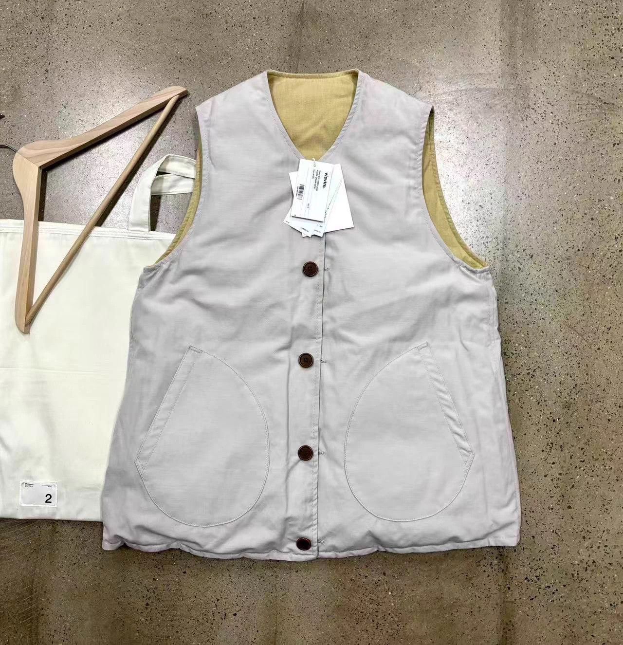 Visvim Visvim 21ss Kora 2-sided down vest 2 natural dyed Size US M / EU 48-50 / 2 - 2 Thumbnail