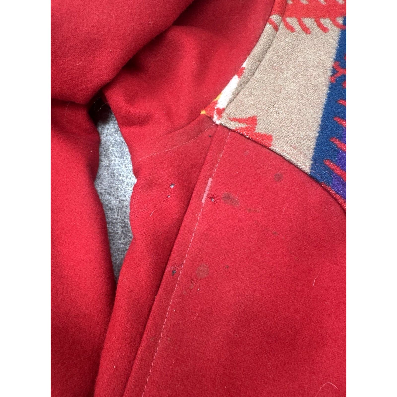 Pendleton VINTAGE Pendleton Jacket Mens M Red Wool Aztec Navajo High Grade Western USA Bomber Jacket Full Zip Pockets 90s Tribal USA Mens Size US M / EU 48-50 / 2 - 6 Thumbnail