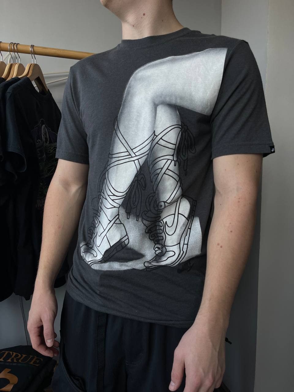 Nike × Streetwear × Vintage vintage nike very rare big logo tee Size US S / EU 44-46 / 1 - 1 Thumbnail