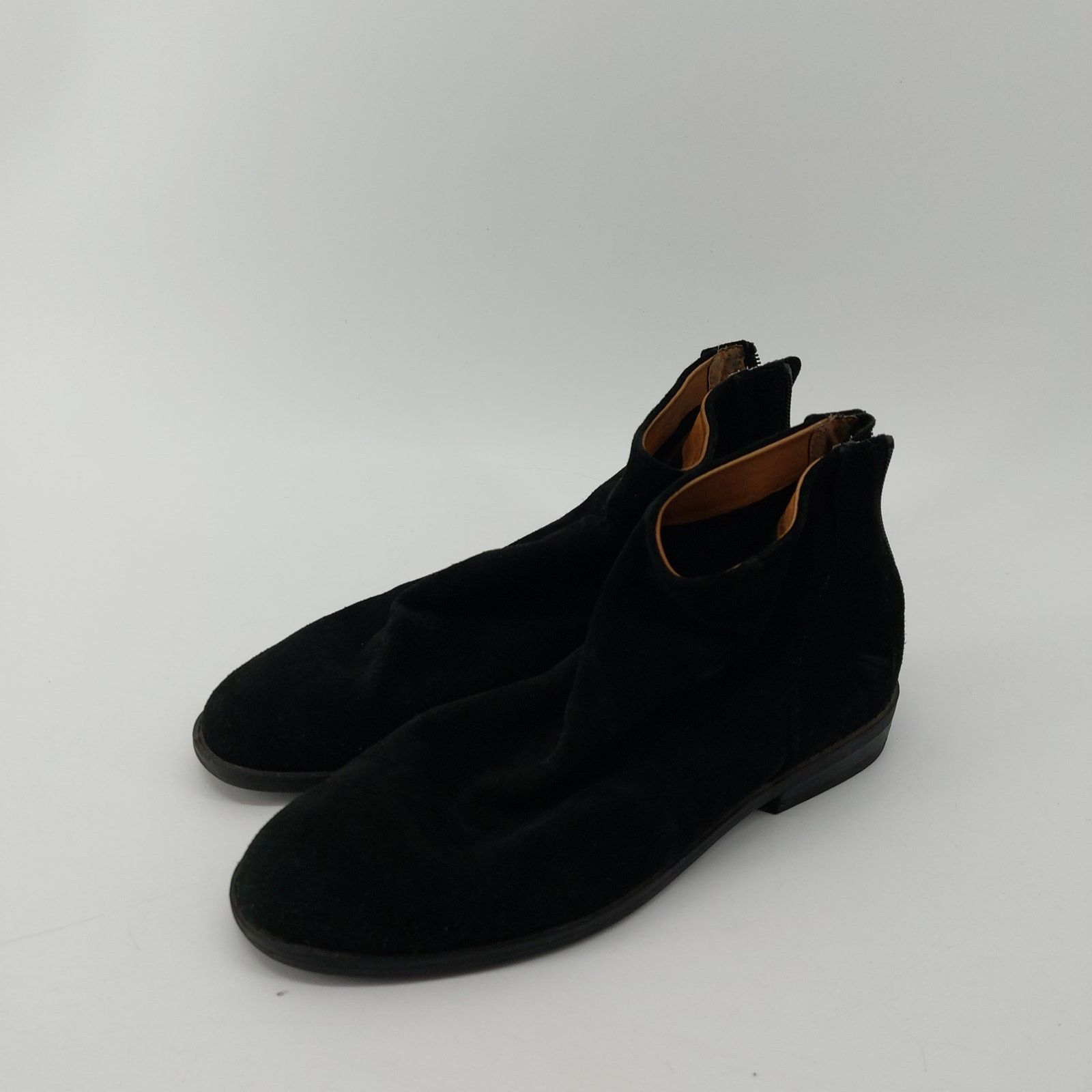 Kenneth Cole Gentle Souls By Kenneth Cole Emma 7.5M Black Suede Ankle Size US 7.5 / IT 37.5 - 11 Thumbnail