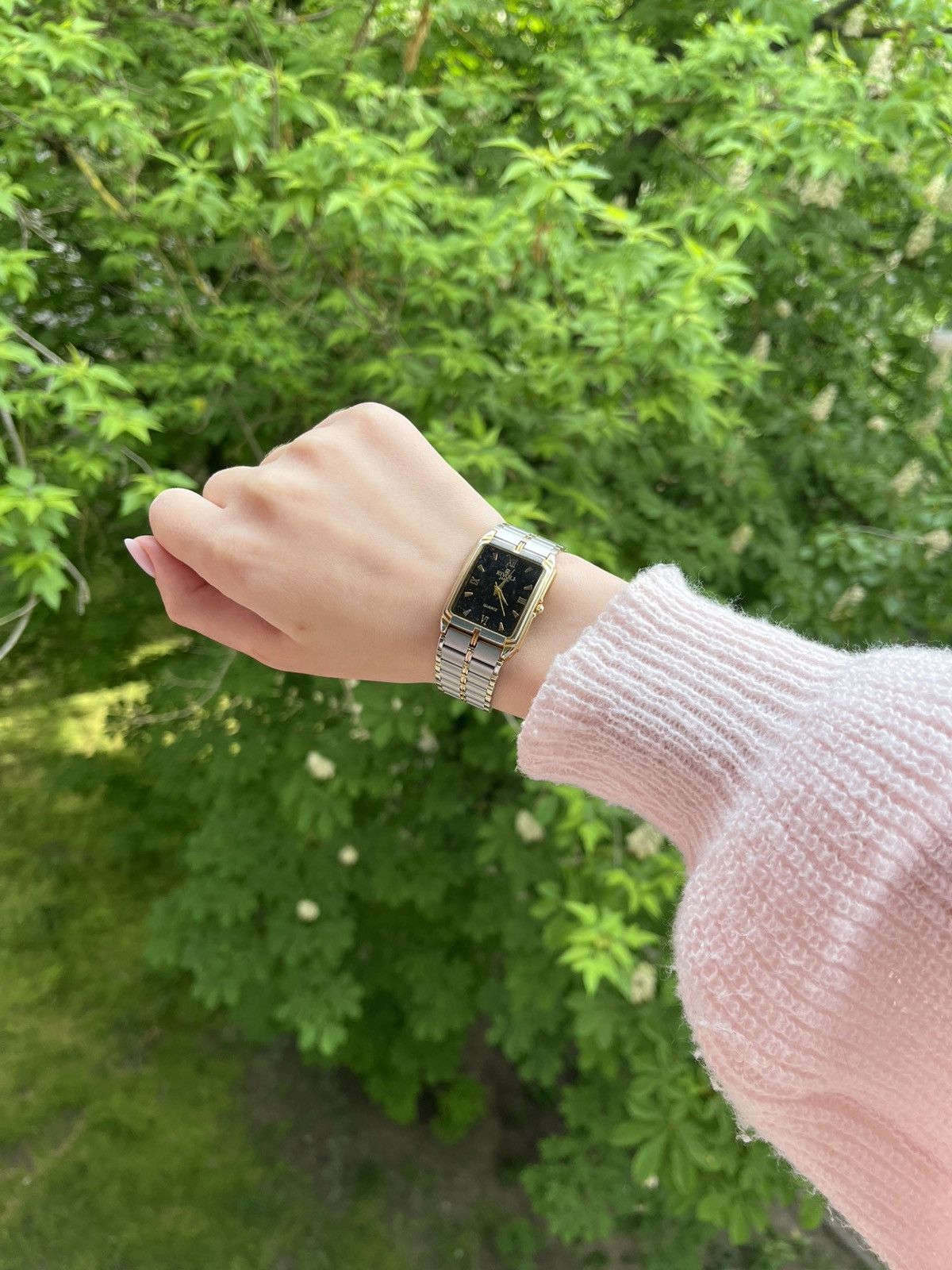 Japanese Brand × Vintage Rivoli Japan Classic Watch with Metal Bracelet Size ONE SIZE - 14 Thumbnail