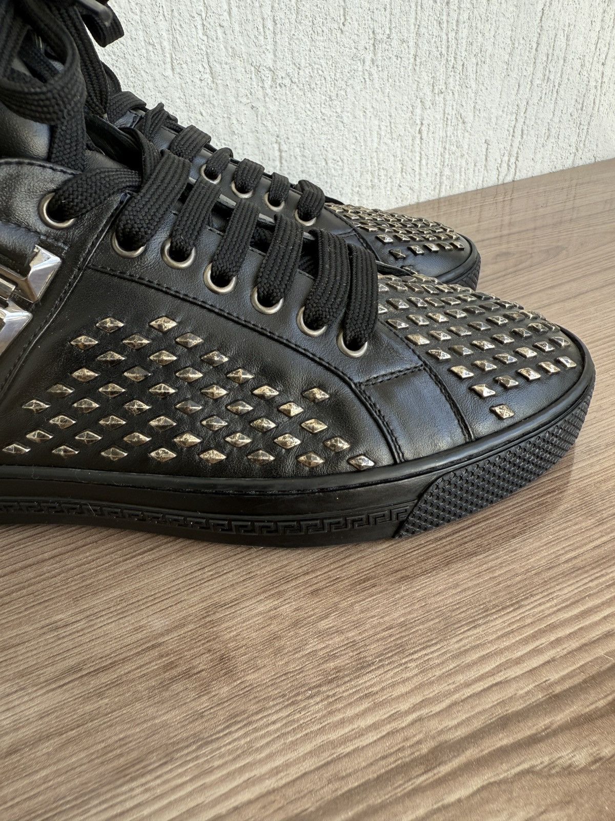 Versace Studded medusa trainers🔥🔥like tyson,🕷️ Size US 7.5 / EU 40-41 - 13 Thumbnail