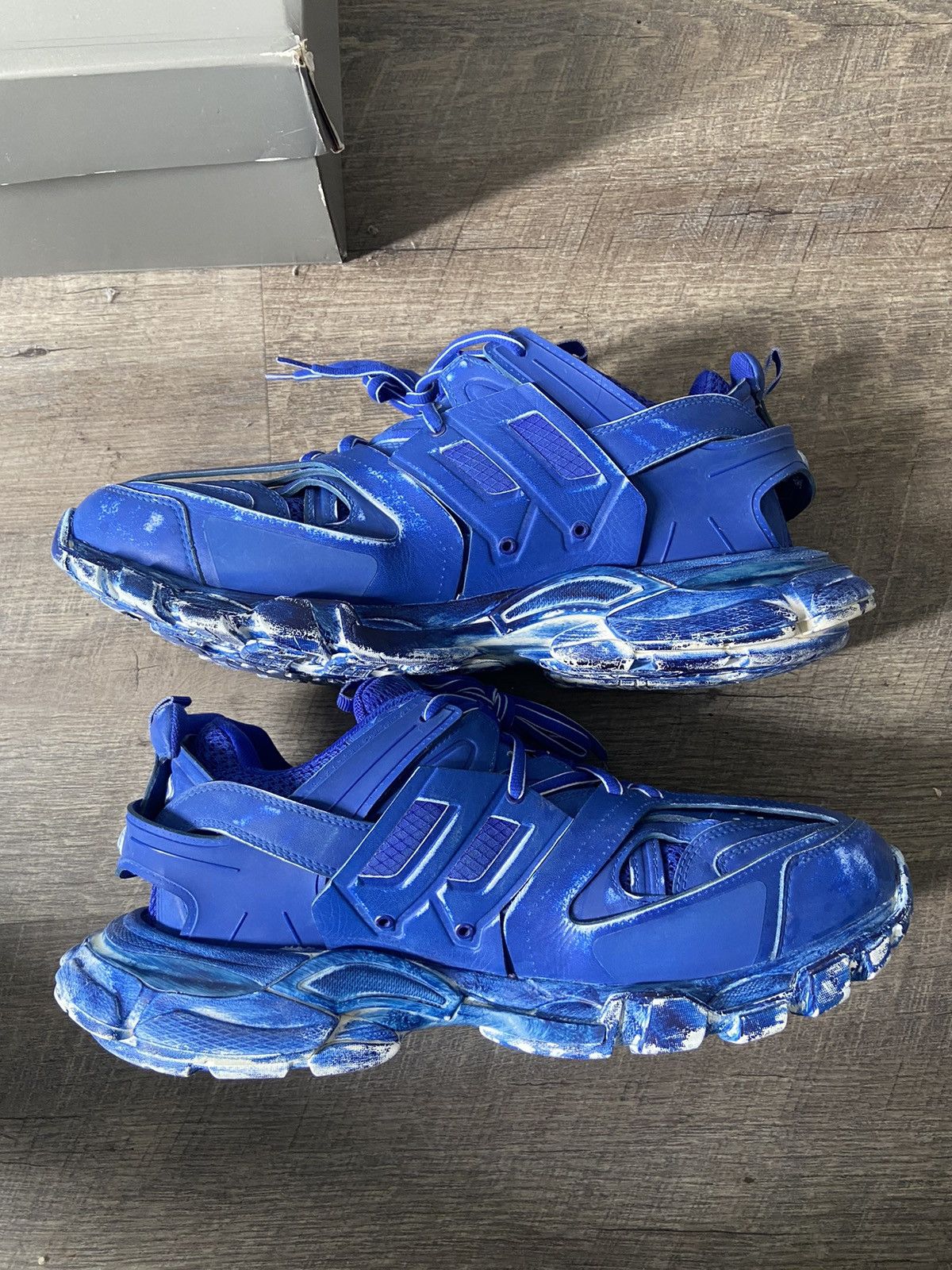 Balenciaga Balenciaga track runner “faded blue” Size US 12 / EU 45 - 7 Thumbnail