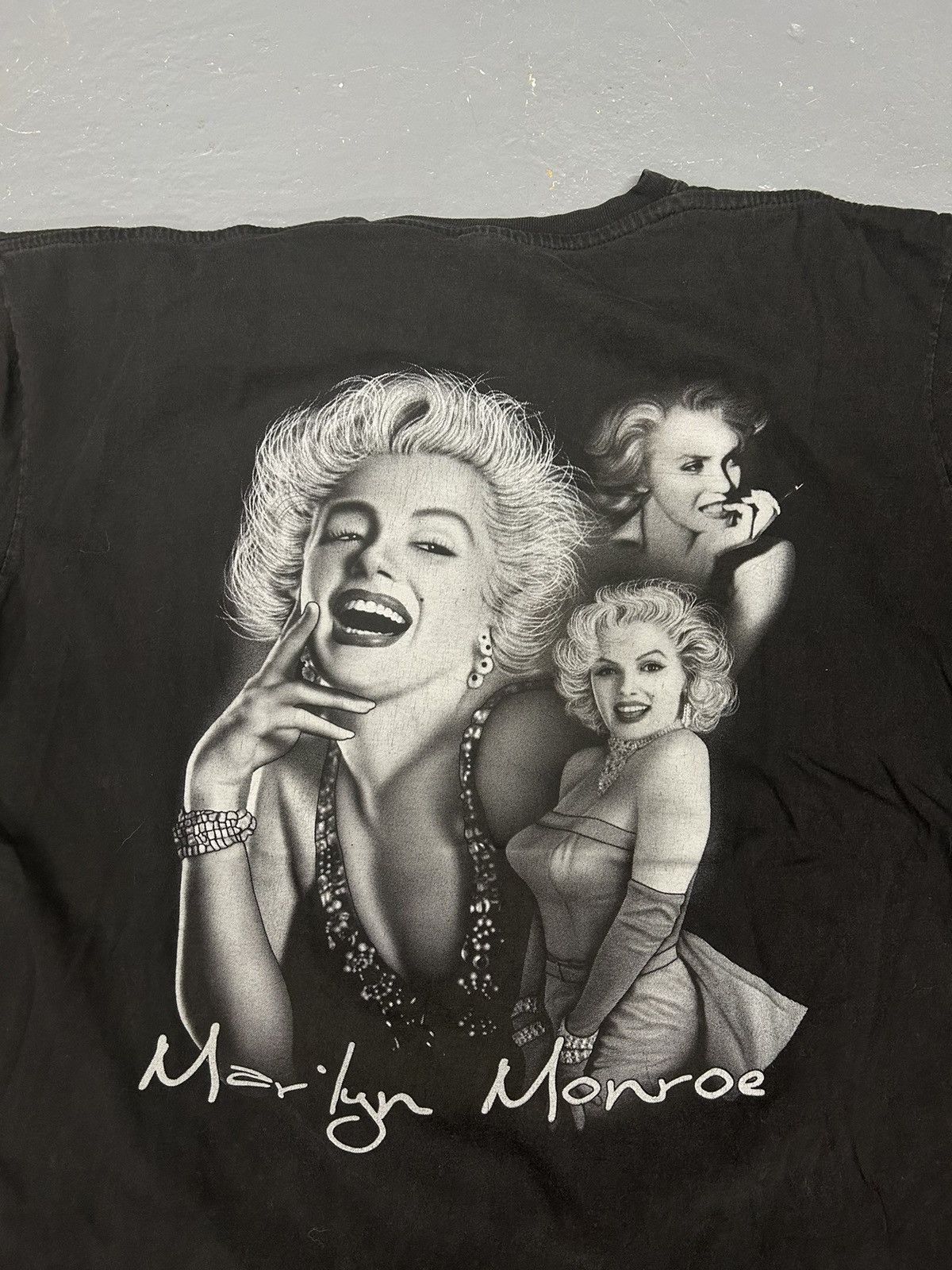 Vintage Crazy Vintage 90s Essential Marilyn Monroe Black Tee Shirt Size US XL / EU 56 / 4 - 2 Thumbnail