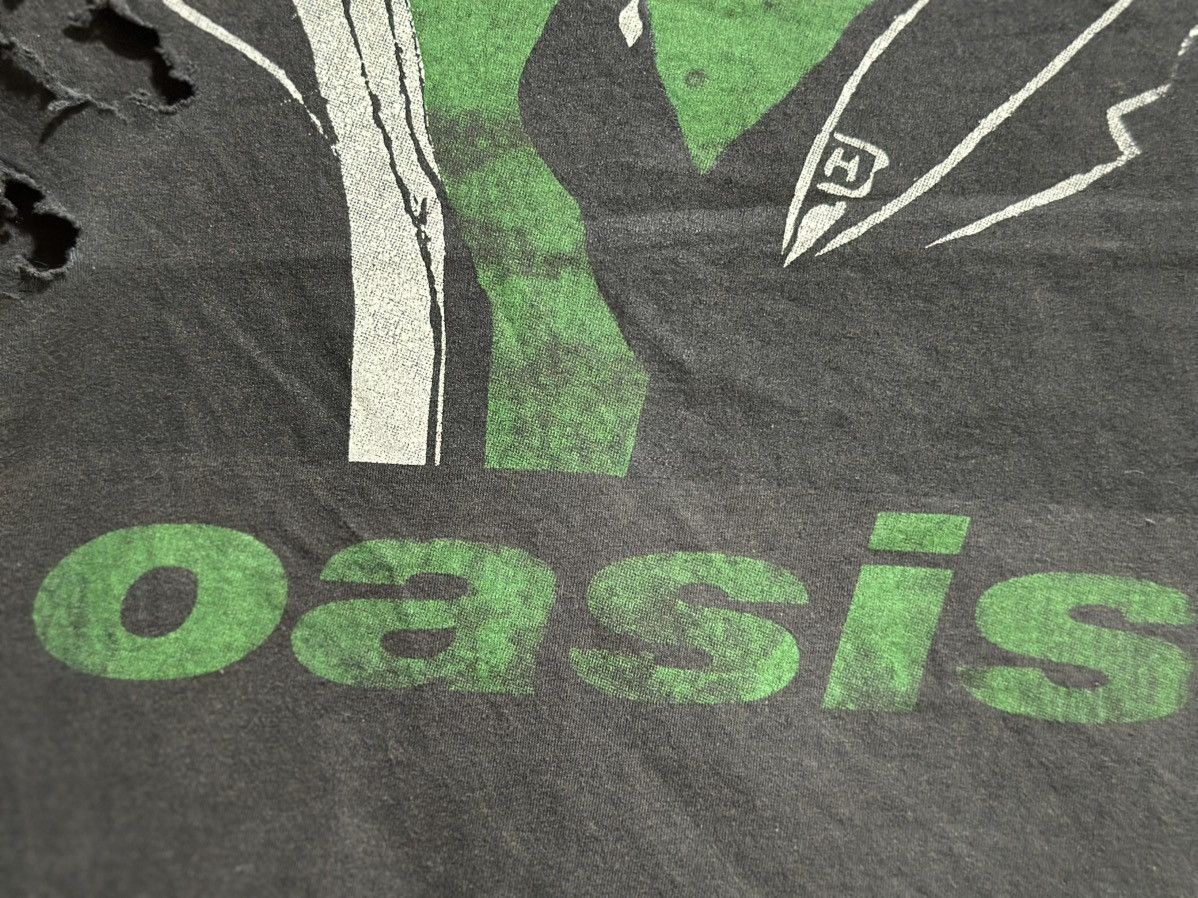Band Tees Thrashed Vintage Oasis Band Sun Faded Tee Size US M / EU 48-50 / 2 - 6 Thumbnail