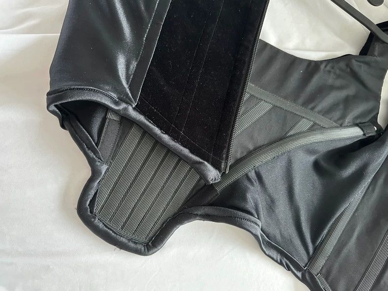 Vivienne Westwood Vivienne Westwood size8 Punk mother velvet patchwork corset Size M / US 6-8 / IT 42-44 - 7 Thumbnail