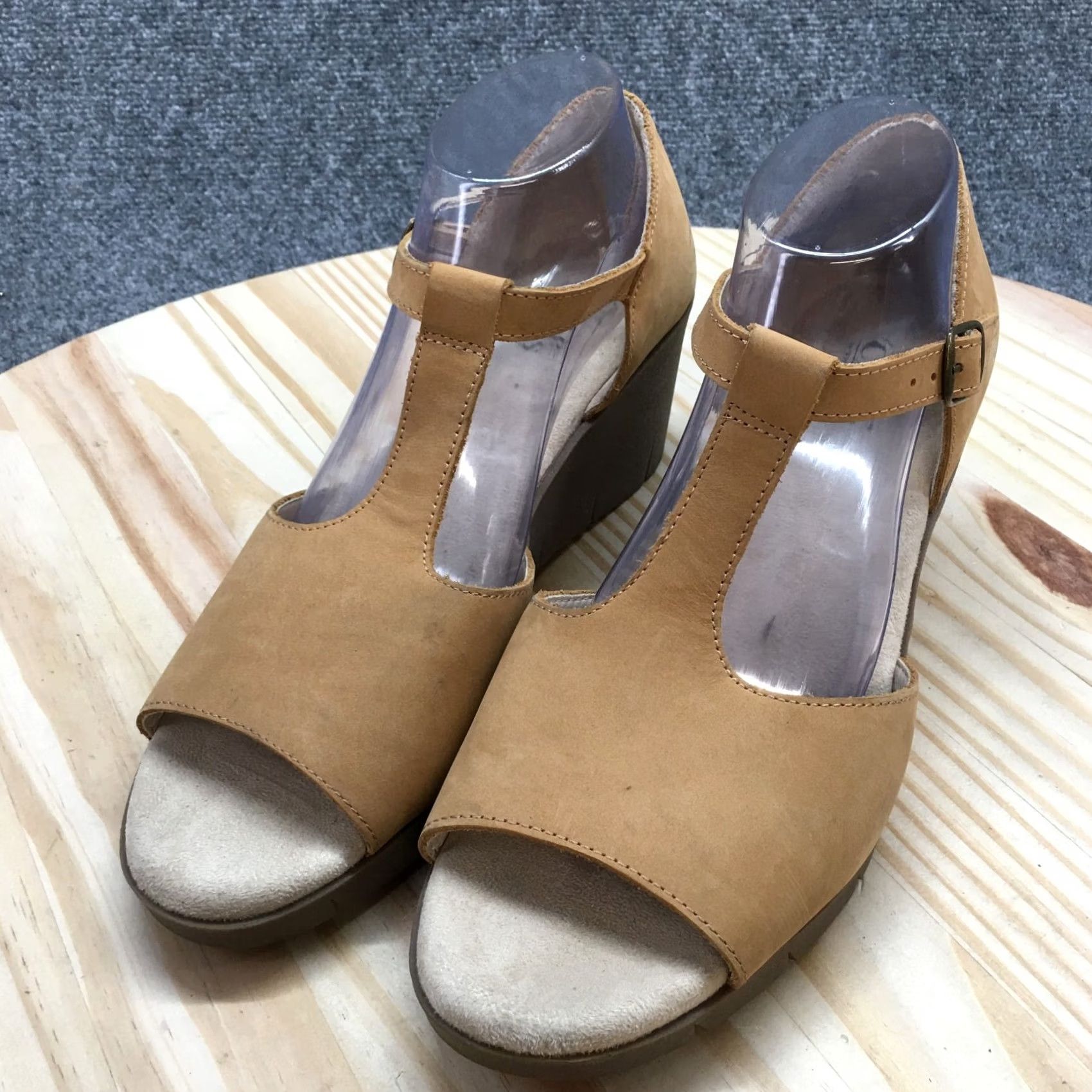 Vintage White Mountain Sandals Womens 11 M Parisia Wedge Brown Leather T-Strap Size US 11 / IT 41 - 7 Thumbnail