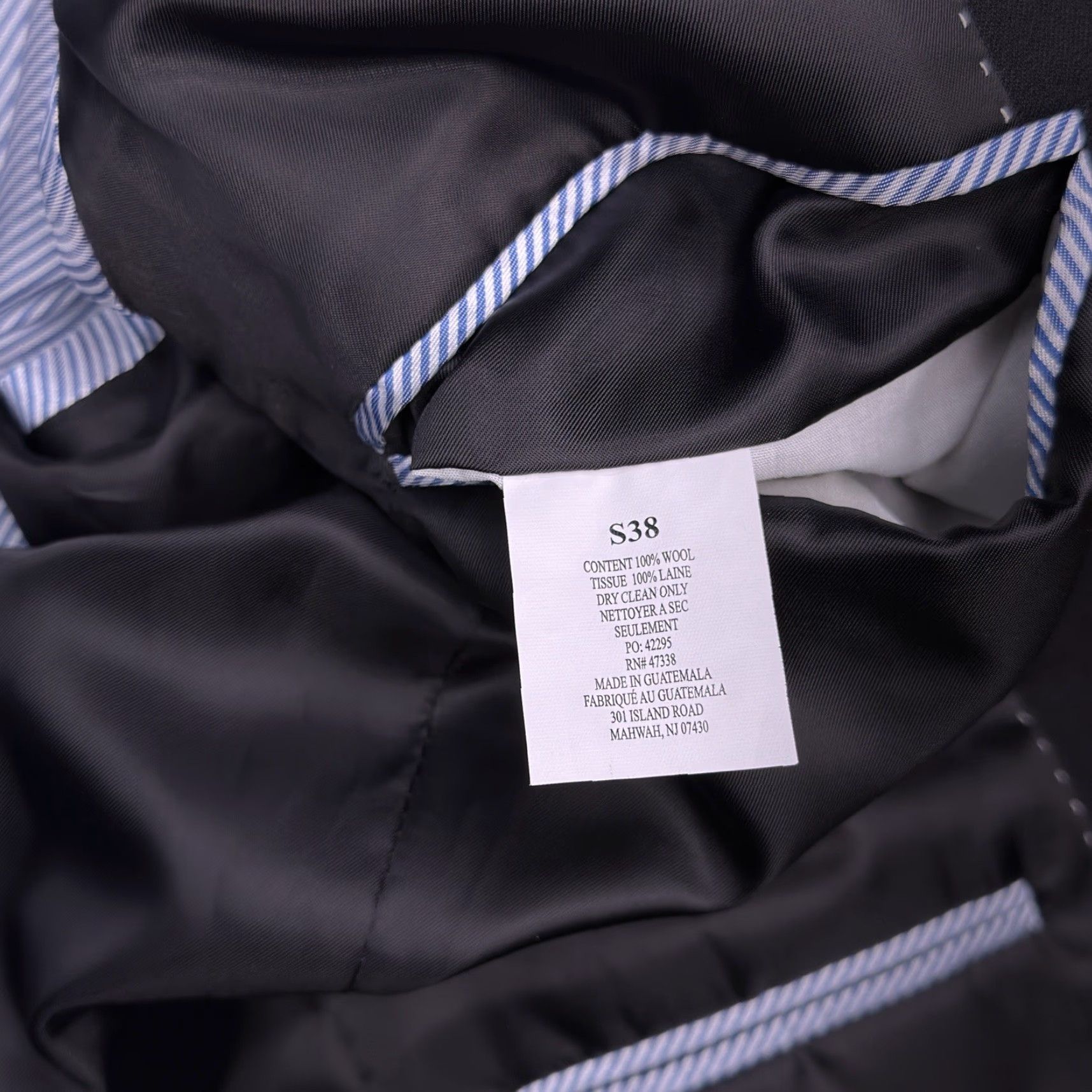 Tommy Hilfiger Tommy Hilfiger Suit Jacket 38 Short Black Wool Blazer One-Button Notch Lapel Single-Breasted Men Regular Chest 40 Front 2-Button Dry Clean Only Size US 38 / EU 54 - 6 Thumbnail