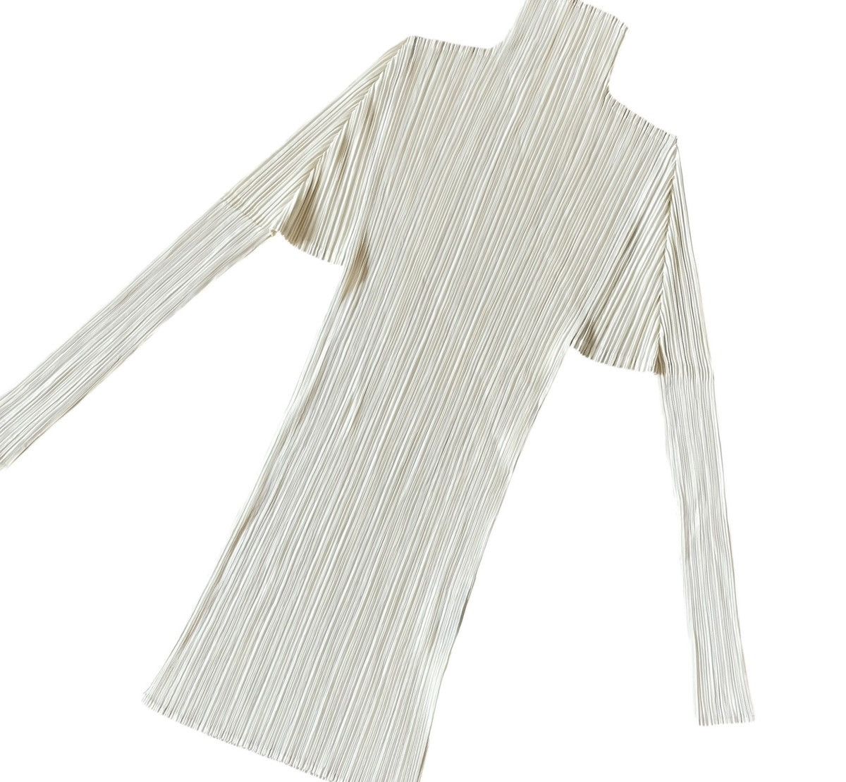 Pleats Please Issey Miyake Vintage Issey miyake pleats please cream turtleneck Size S / US 4 / IT 40 - 2 Thumbnail