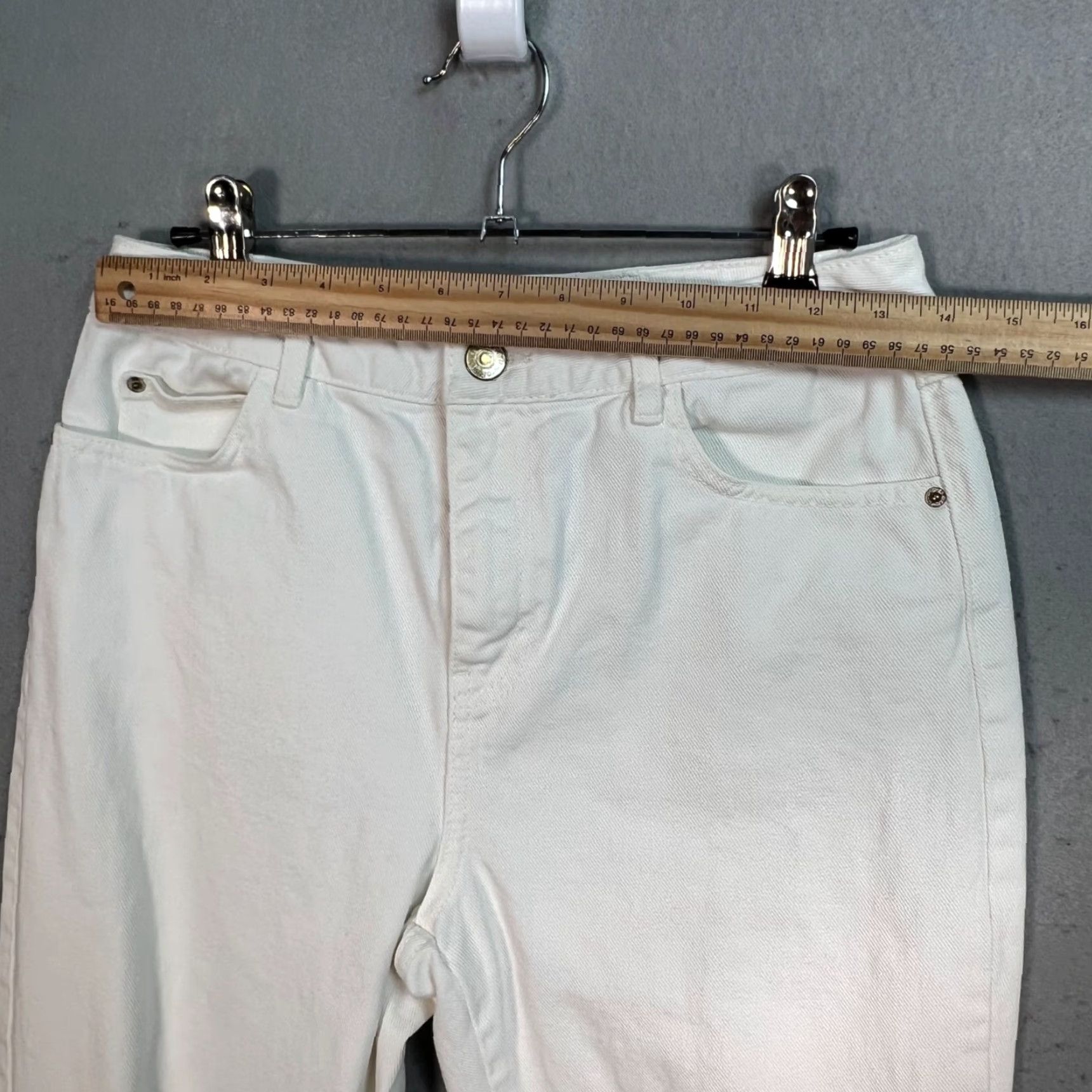 Topshop VINTAGE Topshop Mom White High-Rise Distressed Jeans 28 x 30 Cotton Denim Womens Size 28" / US 6 / IT 42 - 6 Thumbnail