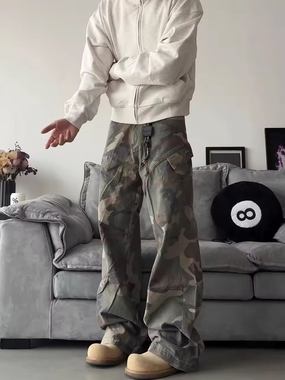 Japanese Brand Camo Cargo Wide Stacked Flare Pants Size US 30 / EU 46 - 2 Thumbnail