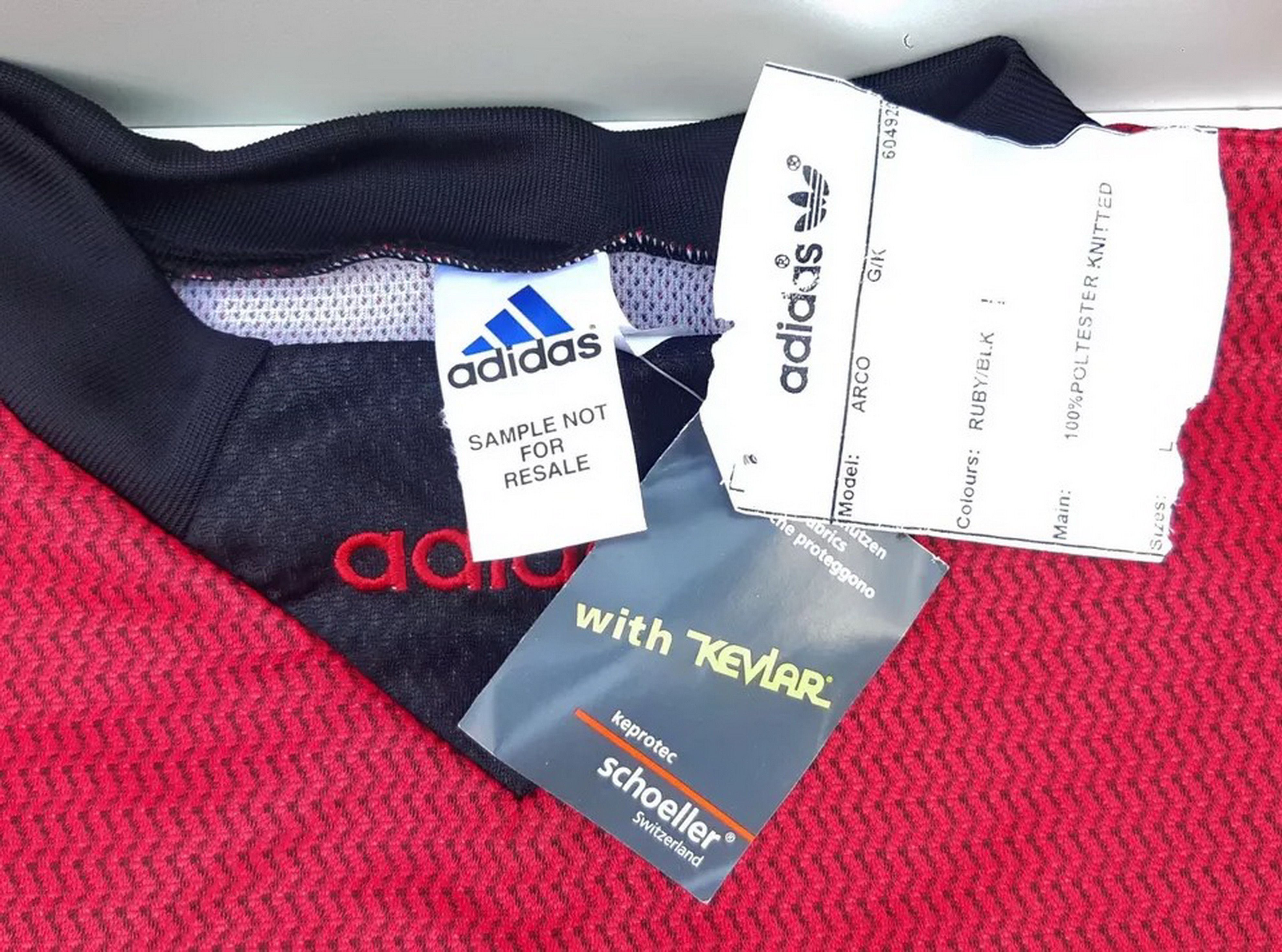 Adidas ADIDAS Soccer GK Jersey with Kevlar England size L NWT Size US L / EU 52-54 / 3 - 4 Thumbnail