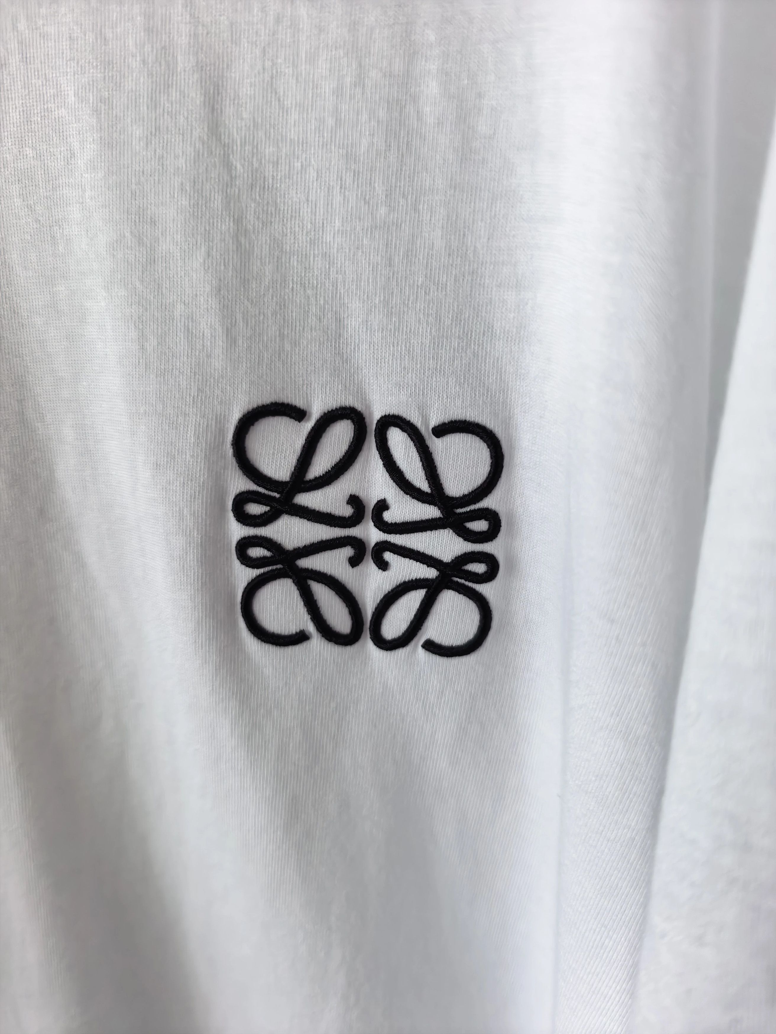 Loewe LOEWE White XXL Short Sleeve Tee Worn 2x Unwashed Size US XXL / EU 58 / 5 - 5 Thumbnail