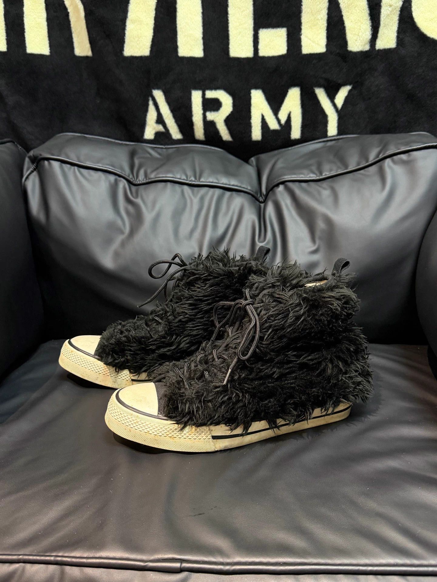 Other Nakagawa Masahiro 90s Faux-fur High-top Sneakers Size US 7.5 / IT 37.5 - 1 Thumbnail