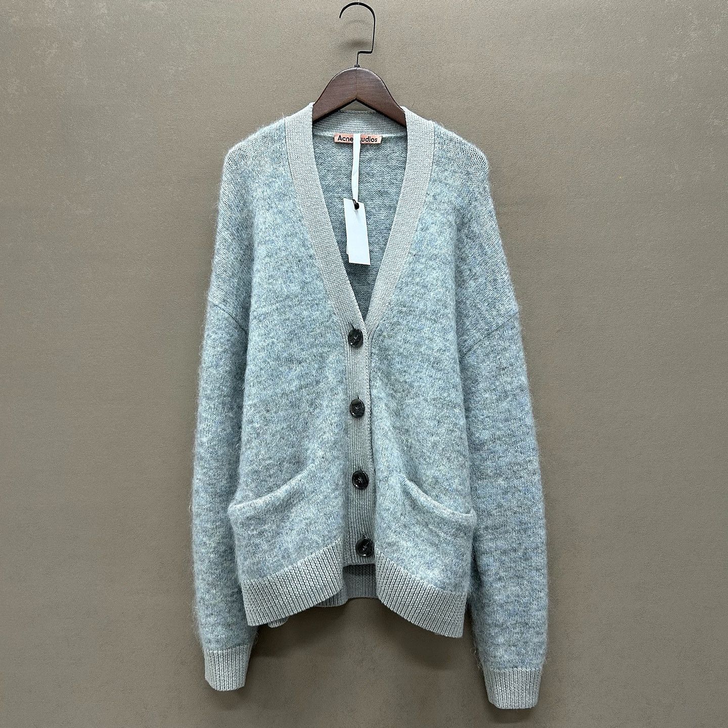 Acne Studios Acne Studios Mohair Blend V-Neck Cardigan Size XXS Size XXS / US 00 / IT 34 - 1 Thumbnail