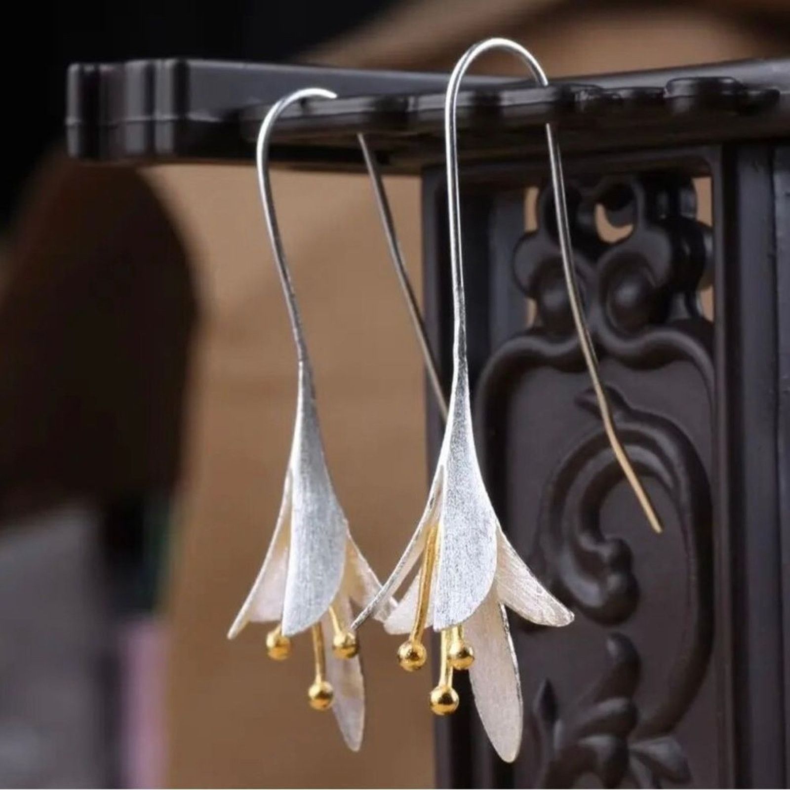 Other Long Lily Flower Earrings Size ONE SIZE - 2 Thumbnail