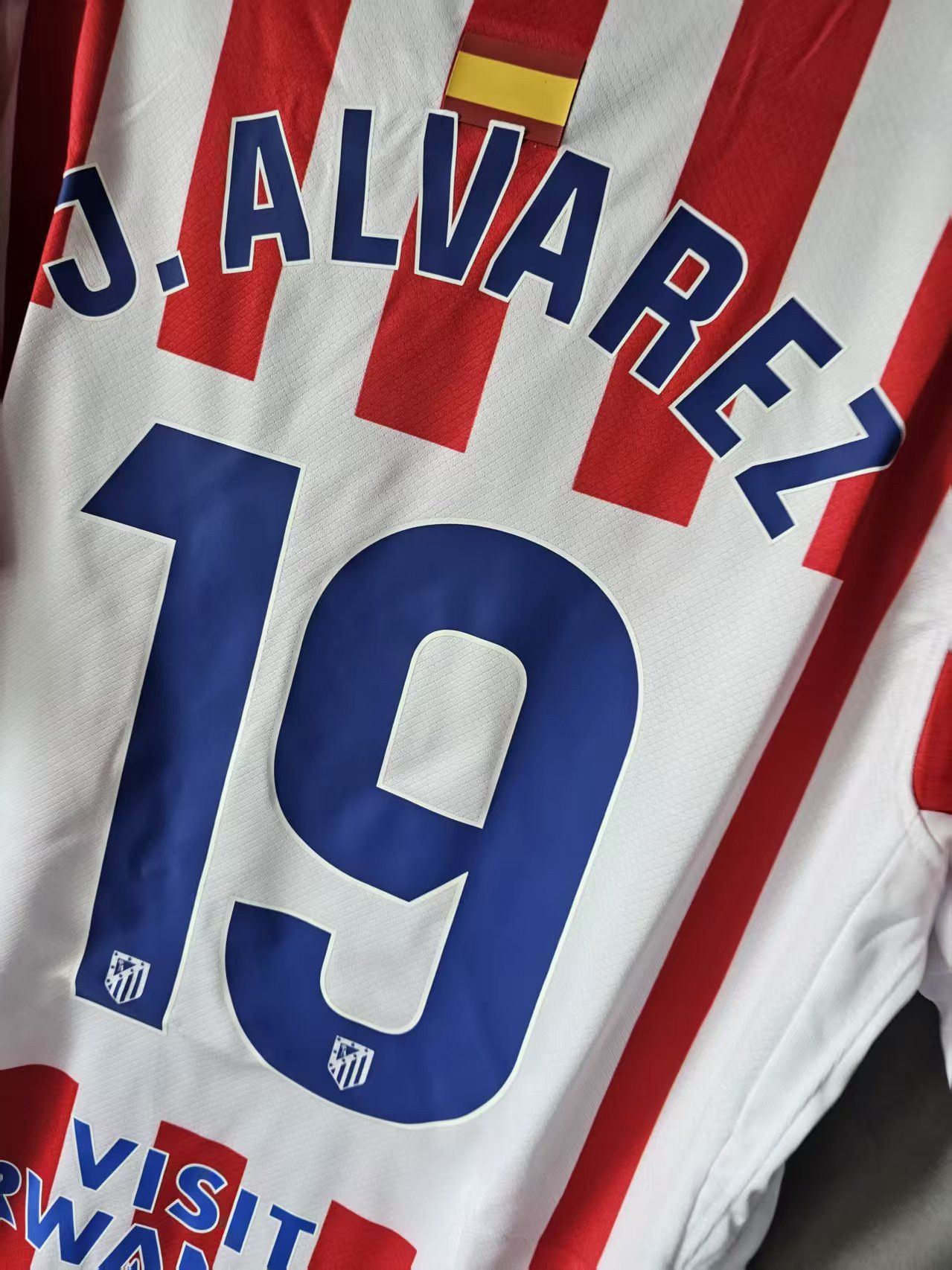 Nike 2025 26 Club Atlético de Madrid 19 Julián Álvarez Jersey Size US M / EU 48-50 / 2 - 3 Thumbnail