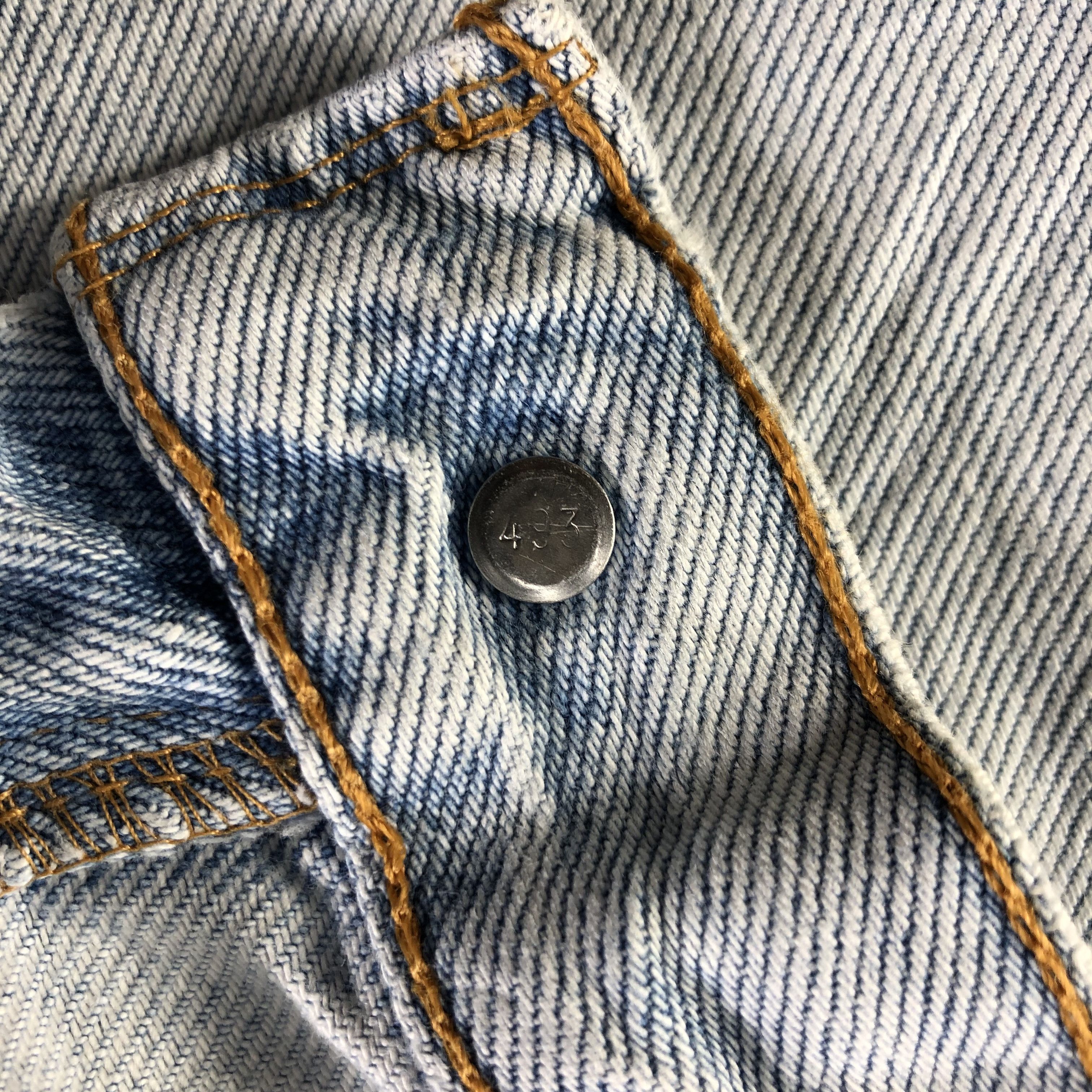 Levi's 90s Vintage Light Wash Levis 517 Flare Jeans-J4047 Size US 35 - 12 Thumbnail
