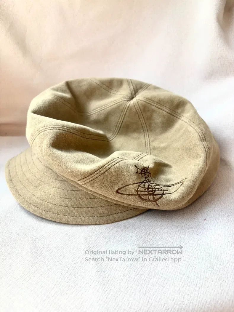 Vivienne Westwood Vivienne Westwood Beige Saturn graffiti octagonal newsboy Size ONE SIZE - 1 Thumbnail