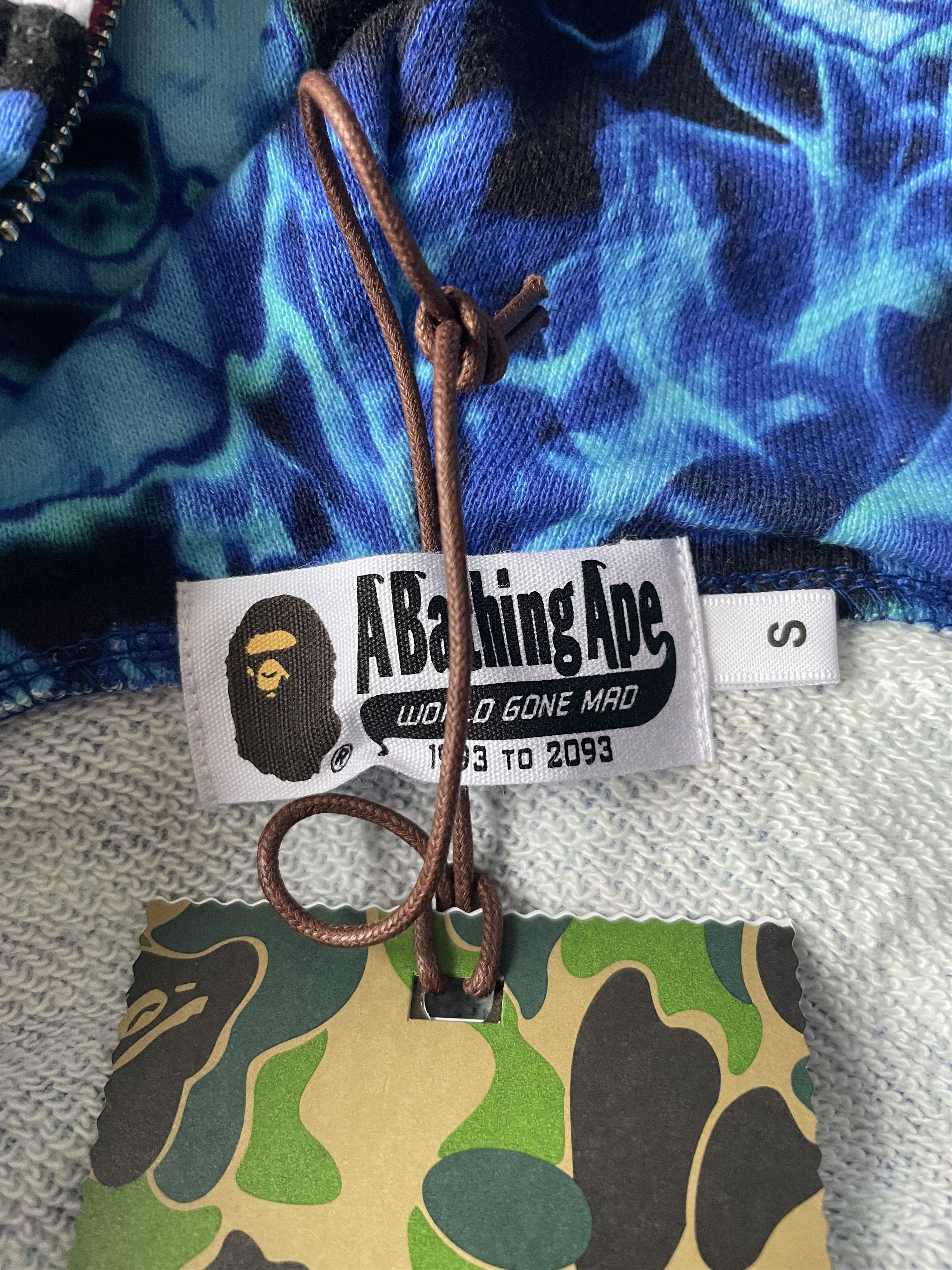 Bape BAPE FLAME SHARK FULL ZIP HOODIE Size US S / EU 44-46 / 1 - 10 Thumbnail