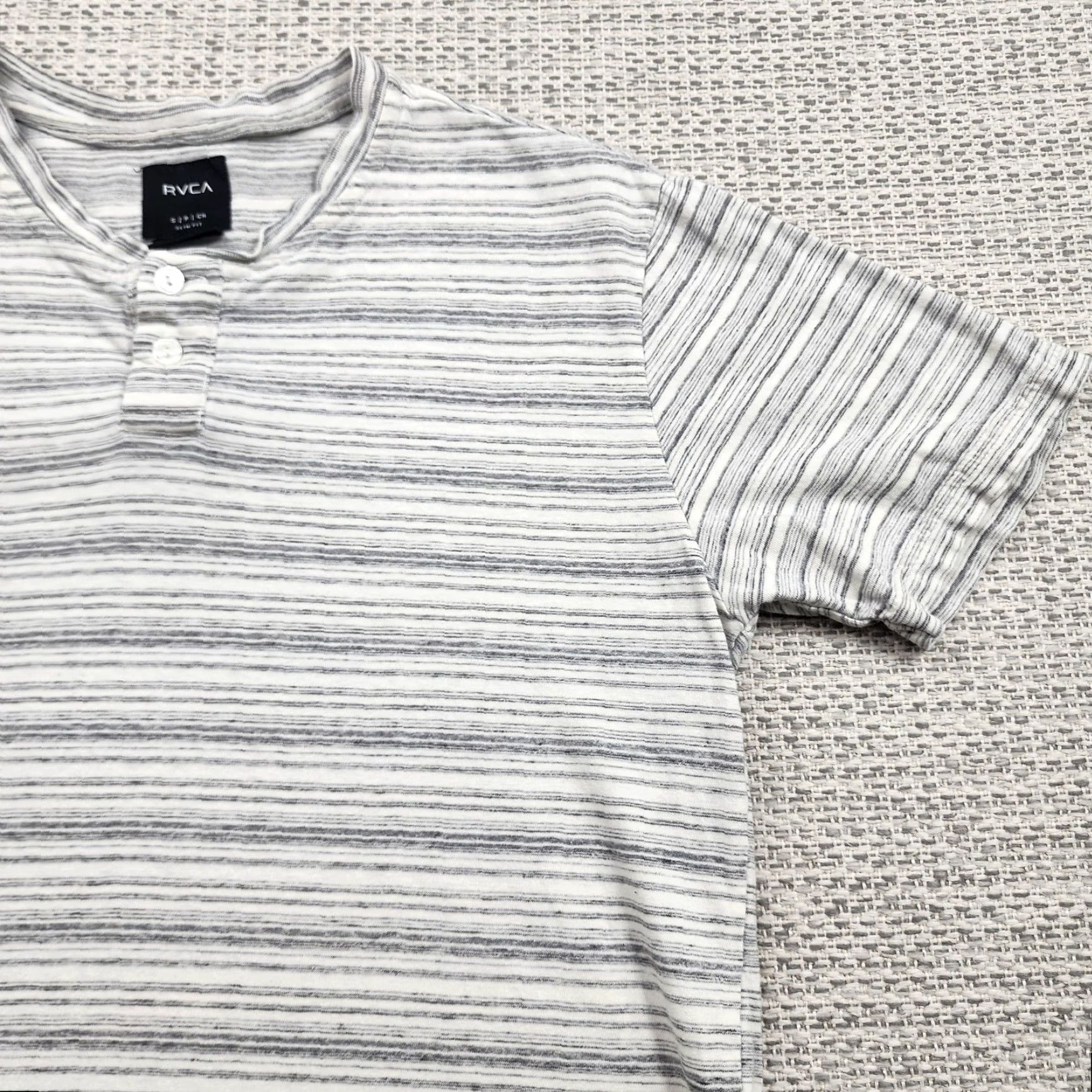 RVCA RVCA Shirt Mens Small Gray White Striped Lightweight Henley Short Sleeve Soft Size US S / EU 44-46 / 1 - 3 Thumbnail