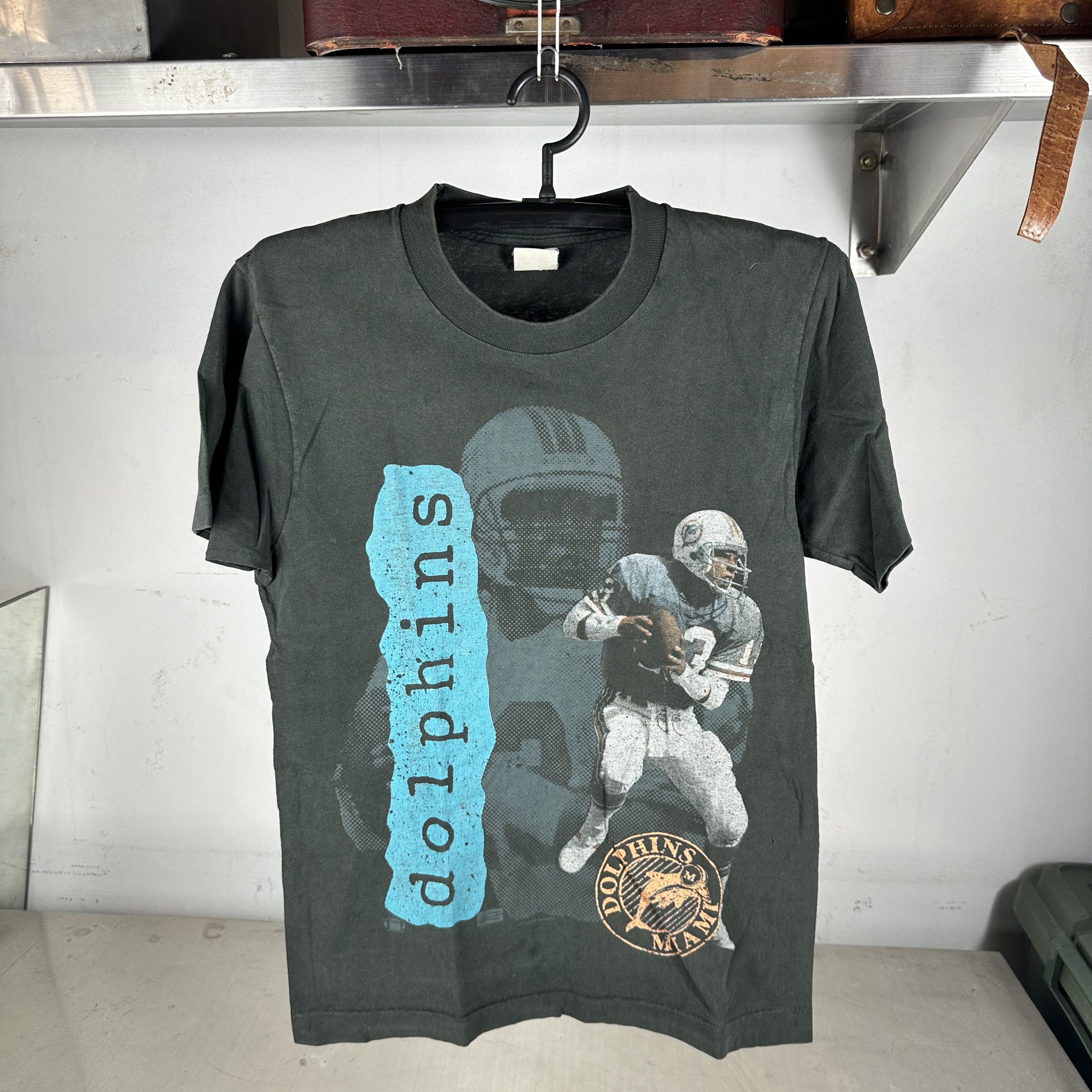 Vintage 90s Dan Marino Miami Dolphins NFL Single Stitch T-Shirt Size US S / EU 44-46 / 1 - 1 Thumbnail