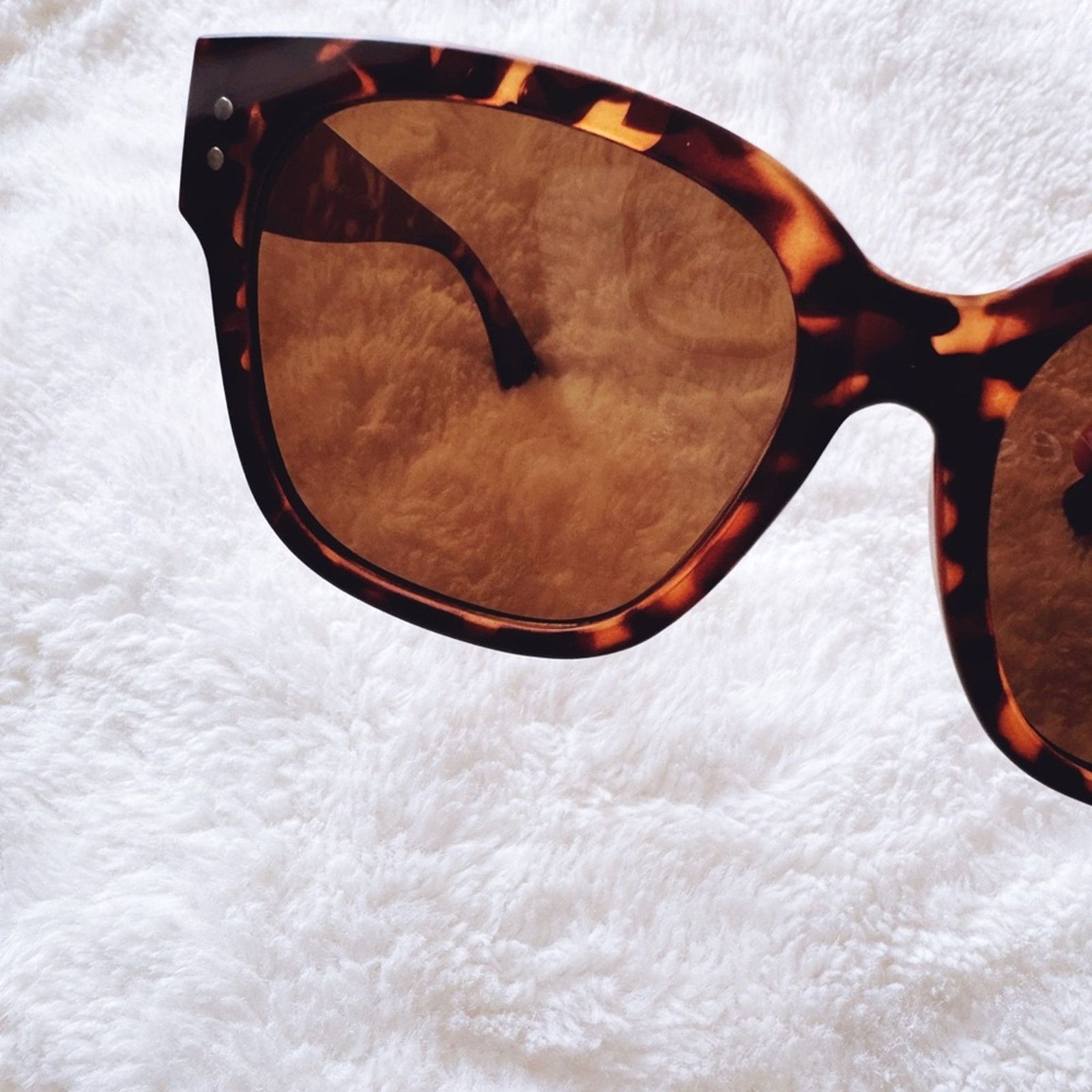 Other Julia Dark Tortoise Brown Square Sunglasses Size ONE SIZE - 2 Thumbnail