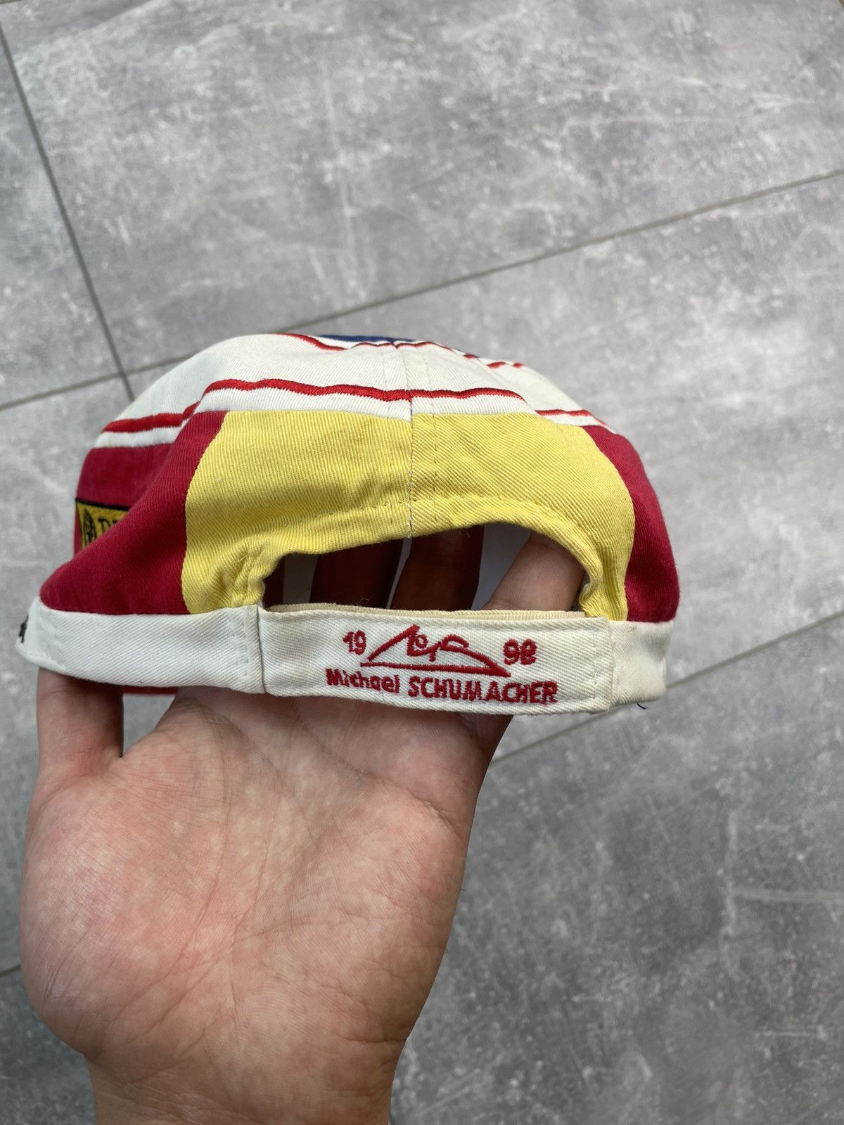 Formula 1 NWT Michael Schumacher 1998 DVAG Ferrari F1 Vintage Cap Size ONE SIZE - 6 Thumbnail