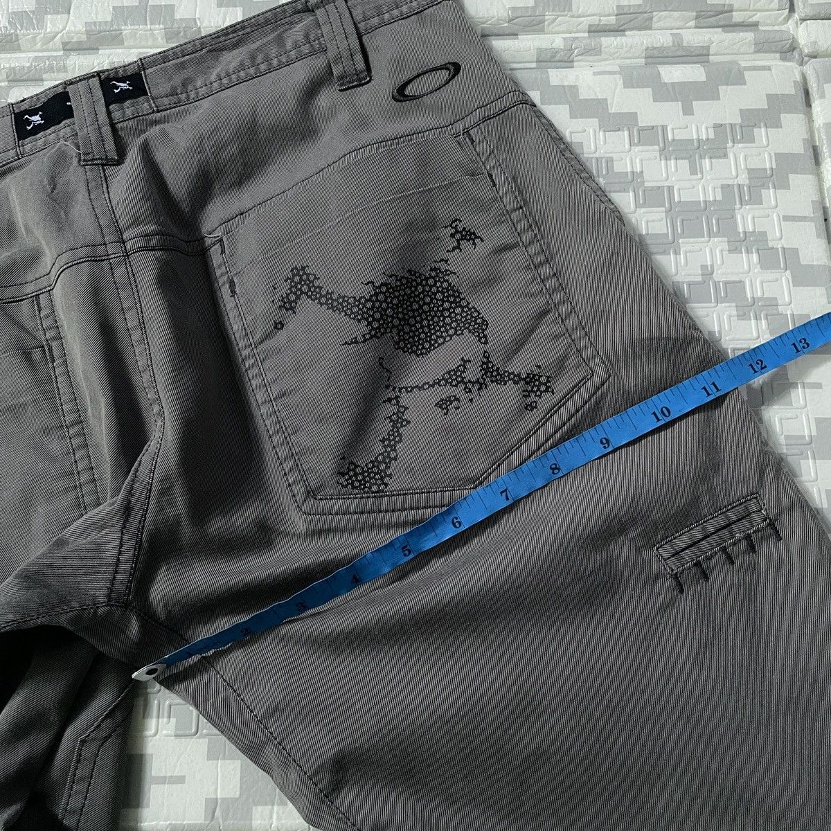 Oakley 🔥Oakley skull logo pocket cropped pants Size US 32 / EU 48 - 15 Thumbnail