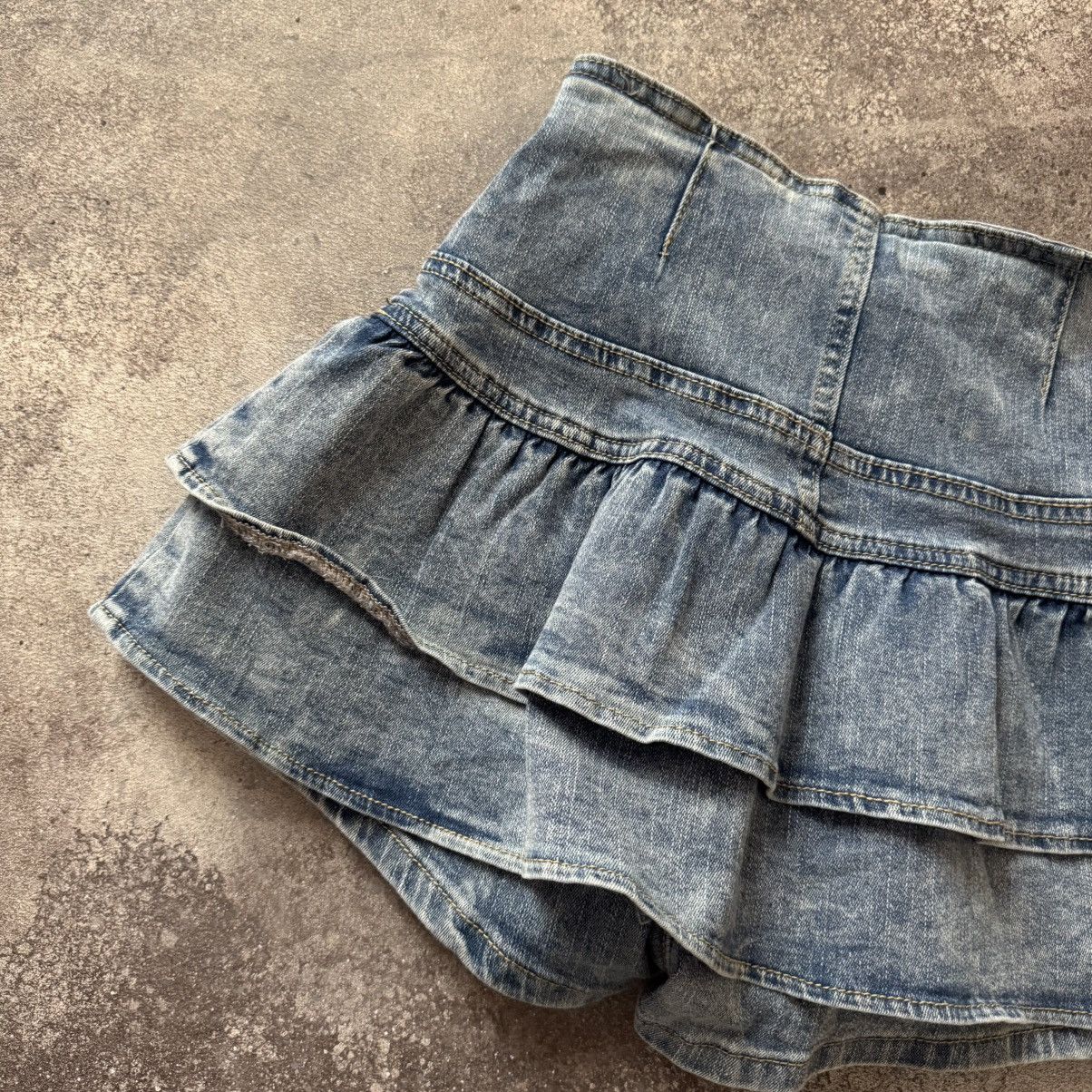 20471120 × Japanese Brand Amazing Cute Super Mini Skirt Size 25" / US 0 / IT 36 - 11 Thumbnail