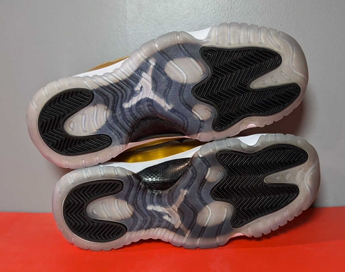 Jordan Brand Size 4.5 (GS) - Jordan 11 Retro Mid Closing Ceremony Size US 5 / EU 37 - 6 Thumbnail