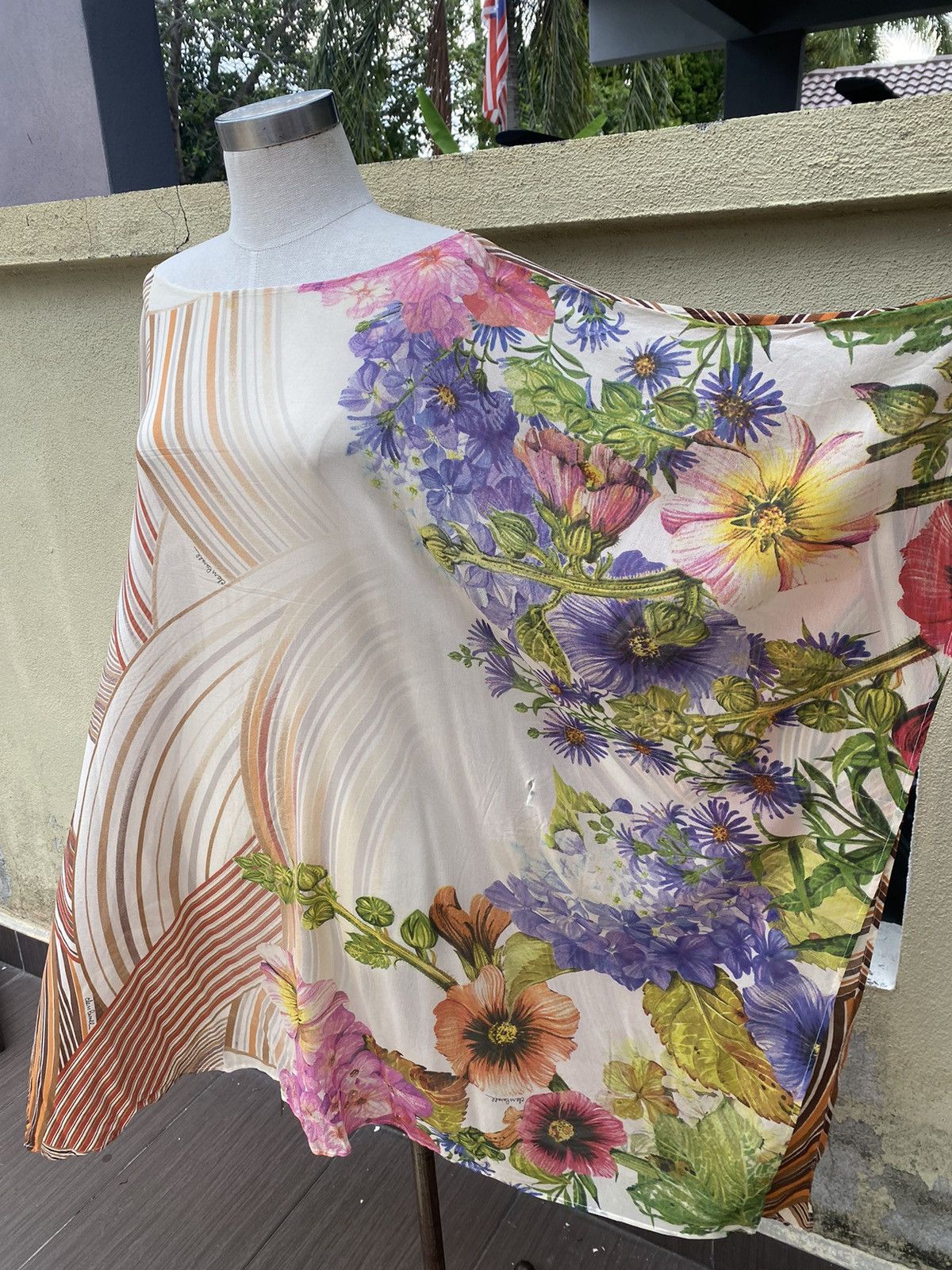 Roberto Cavalli silk caftan floral Size M / US 6-8 / IT 42-44 - 3 Thumbnail