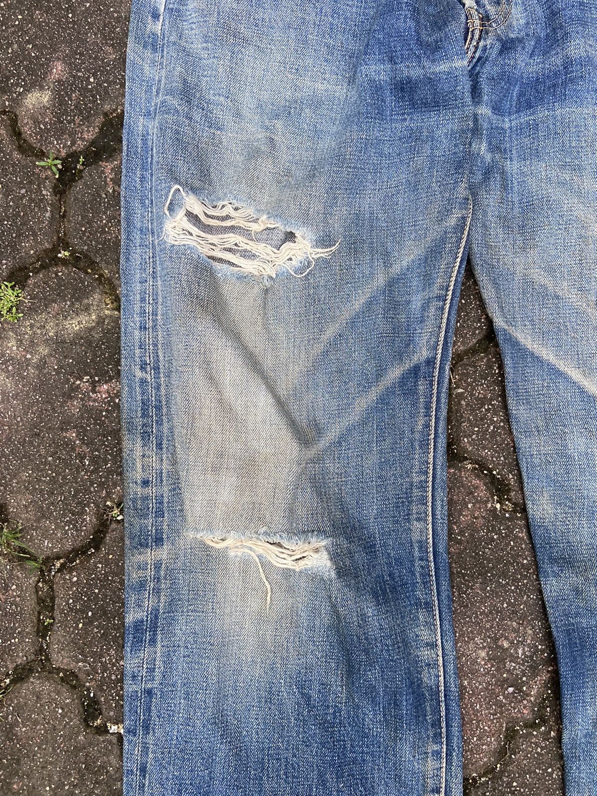 Vintage Vintage Dude Ranch jeans distressed denim selvedge Size US 31 - 16 Thumbnail