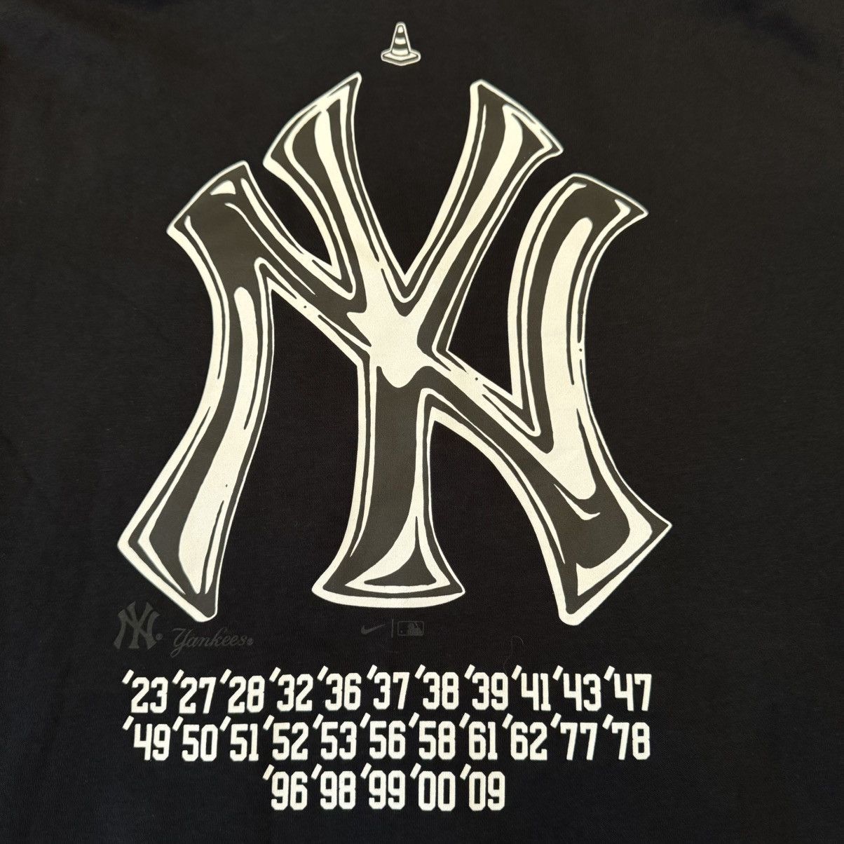 Nike Nike x Joshua Vides x New York Yankees Collab Hoodie Size US L / EU 52-54 / 3 - 6 Thumbnail
