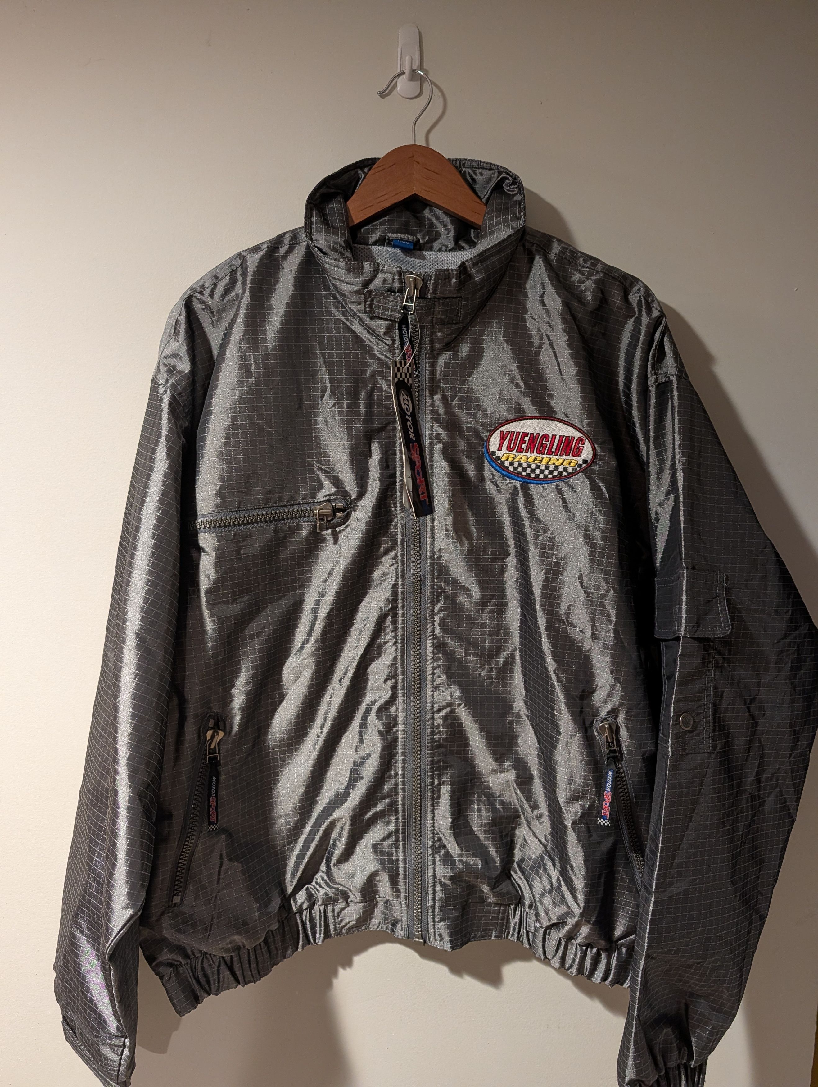 Vintage Vintage Yuengling Racing Beer Promo Jacket Windbreaker Men’s Size US L / EU 52-54 / 3 - 3 Thumbnail