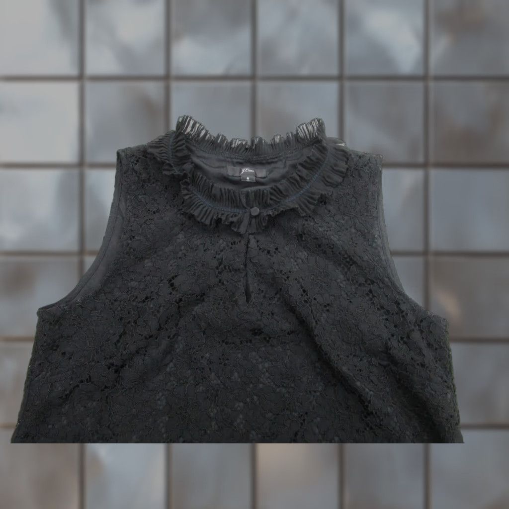 J.Crew J.Crew Blouse Womens Small Black Floral Lace Sleeveless Ruffle High Neck Lined Size S / US 4 / IT 40 - 1 Thumbnail