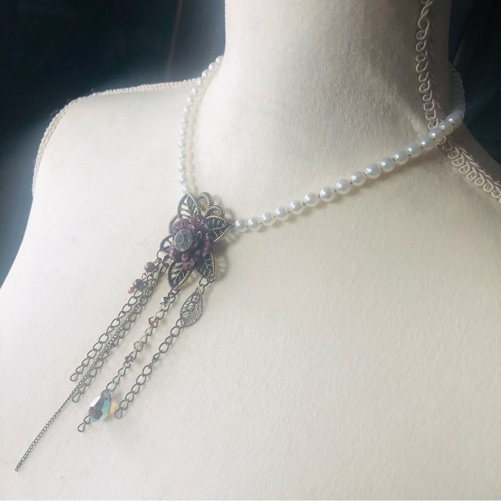 Handmade Handcrafted repurpose botanical floral Pearl necklace Size ONE SIZE - 4 Thumbnail