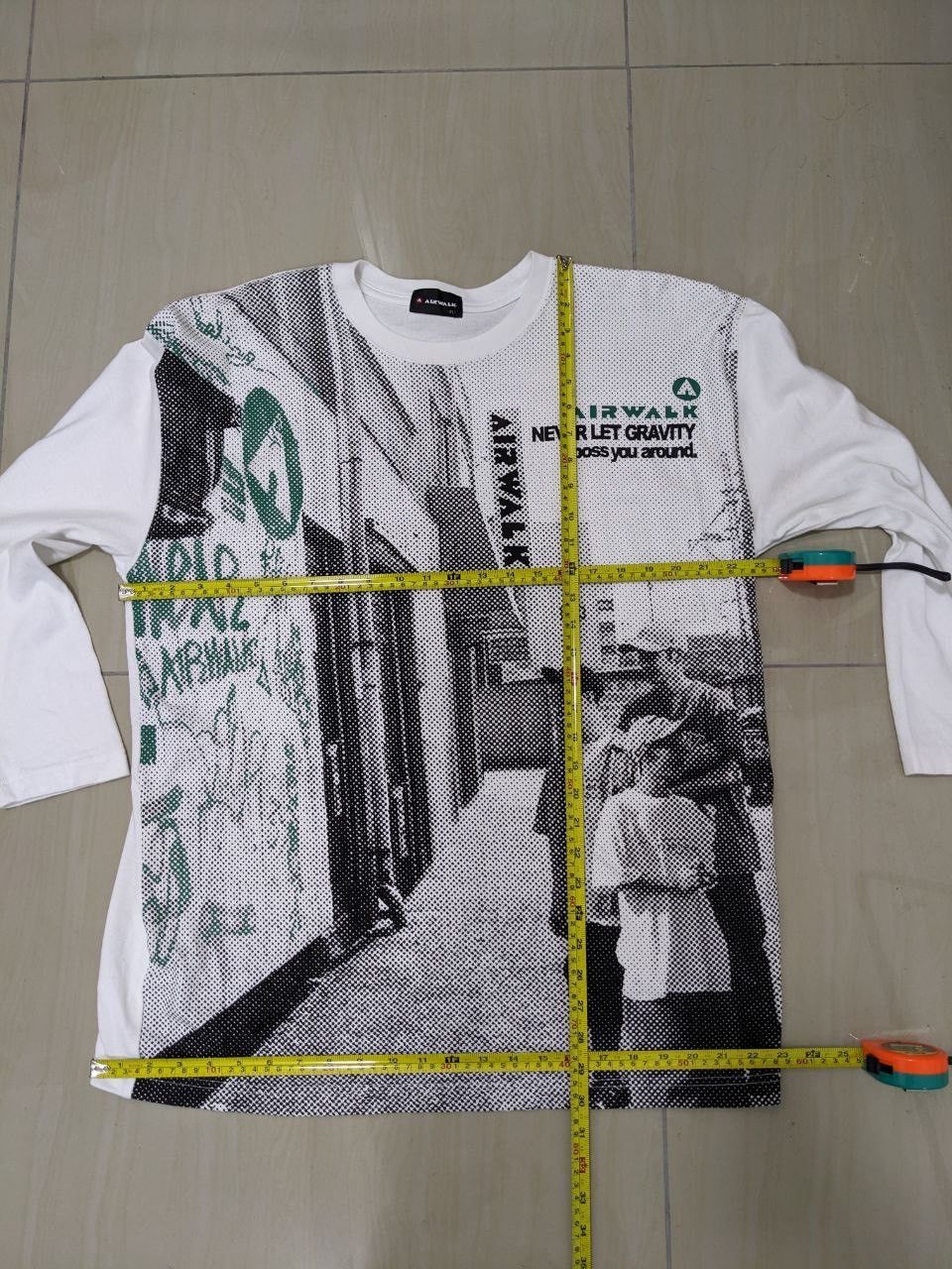 Airwalk VINTAGE SKATEBOARD AIRWALK STREETWEAR LONGSLEEVE AOP TEE Size US L / EU 52-54 / 3 - 6 Thumbnail