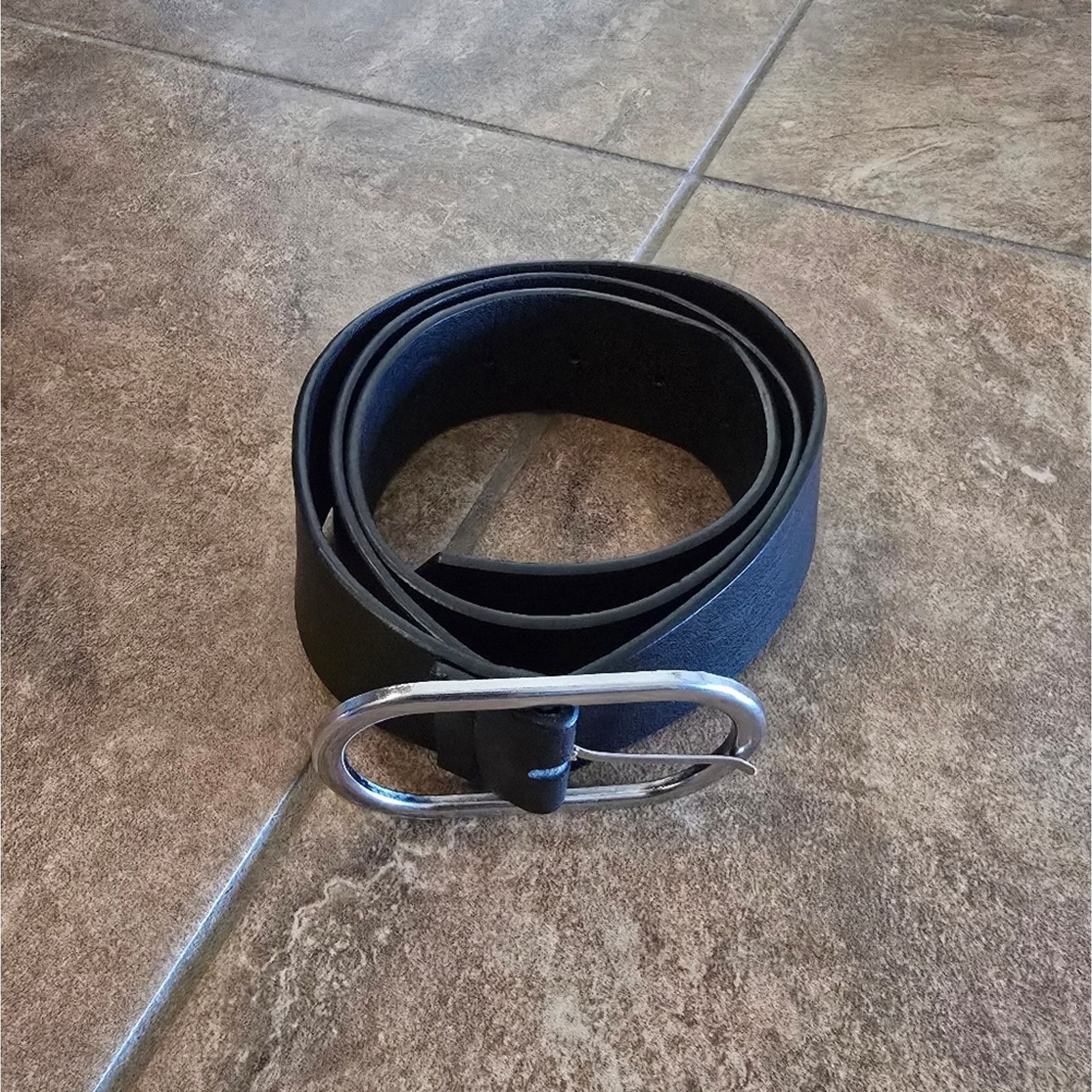 Other Black Racetrack Buckle 42 Belt Size ONE SIZE - 2 Thumbnail