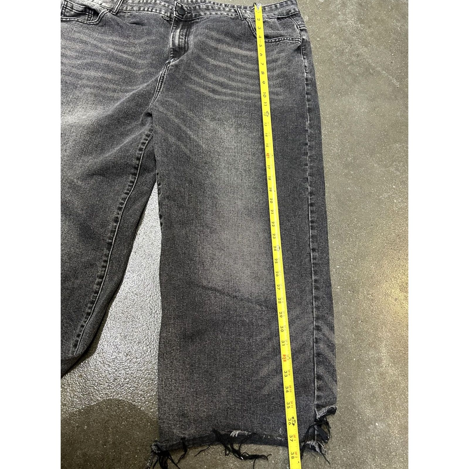 Denime VINTAGE MANFINITY Shorts Mens 4XL Gray Y2K Denim Bermuda Baggy Distressed Raw Hem Size US 39 - 5 Thumbnail