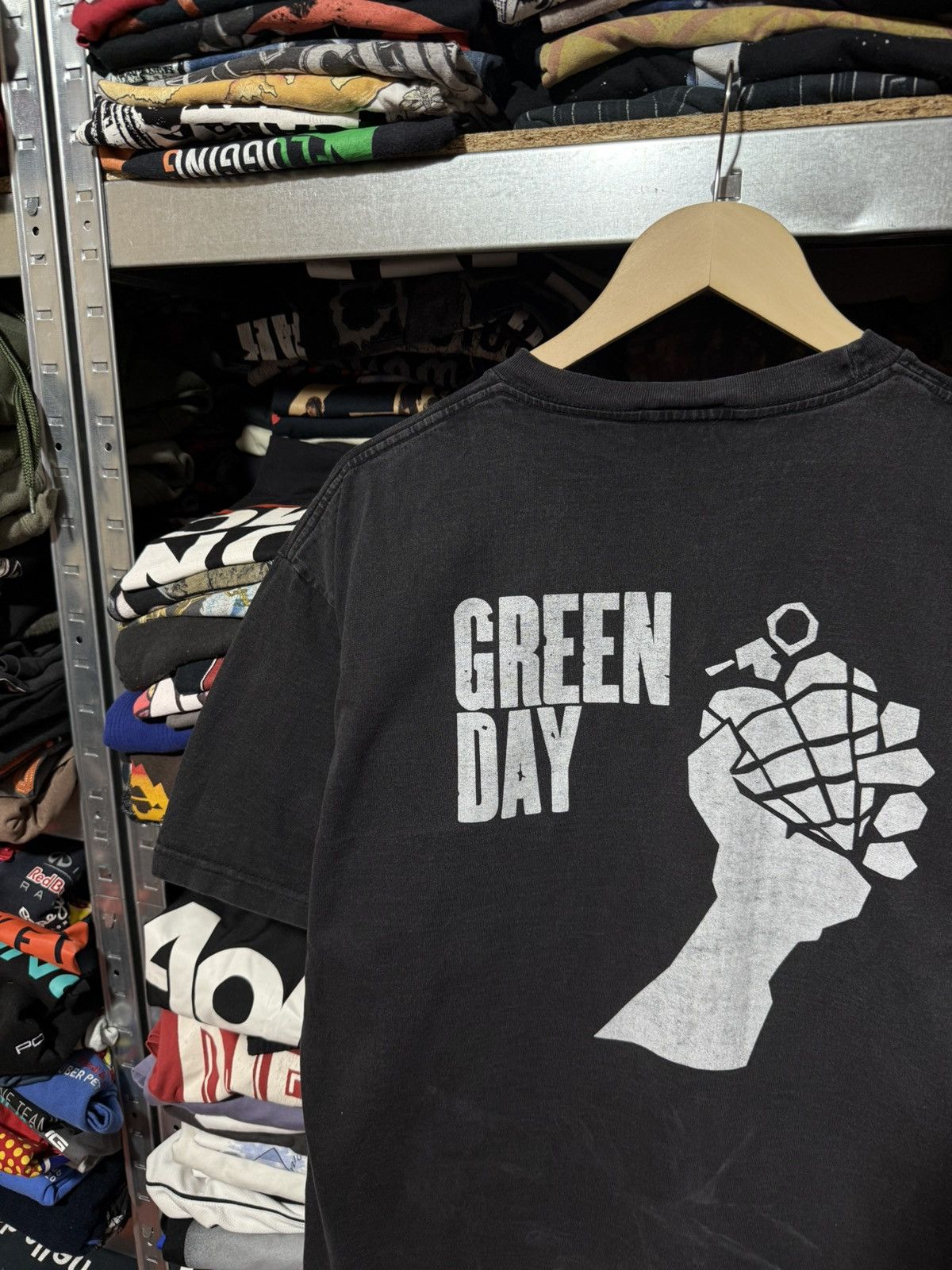 Vintage Vintage 90’s Vintage Green Day Warning American Idiot Tee Size US XL / EU 56 / 4 - 4 Thumbnail