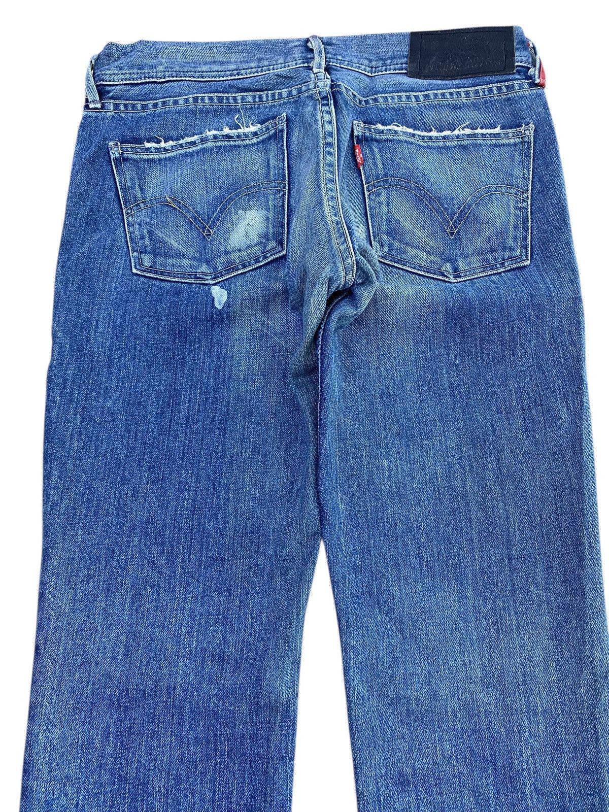 Levi's Levi’s Faded Wash Style Straight Cut Jeans Size US 28 / EU 44 - 4 Thumbnail