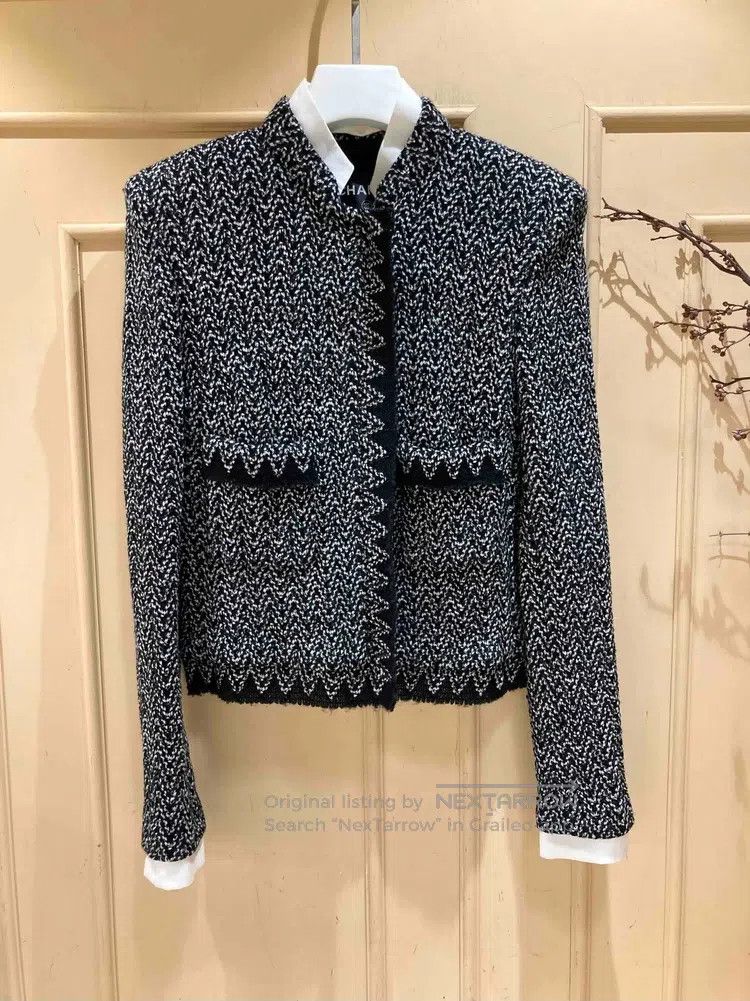 Chanel Chanel 17a metropolitan grey stand-up collar fake two-piec Size XS / US 0-2 / IT 36-38 - 1 Thumbnail