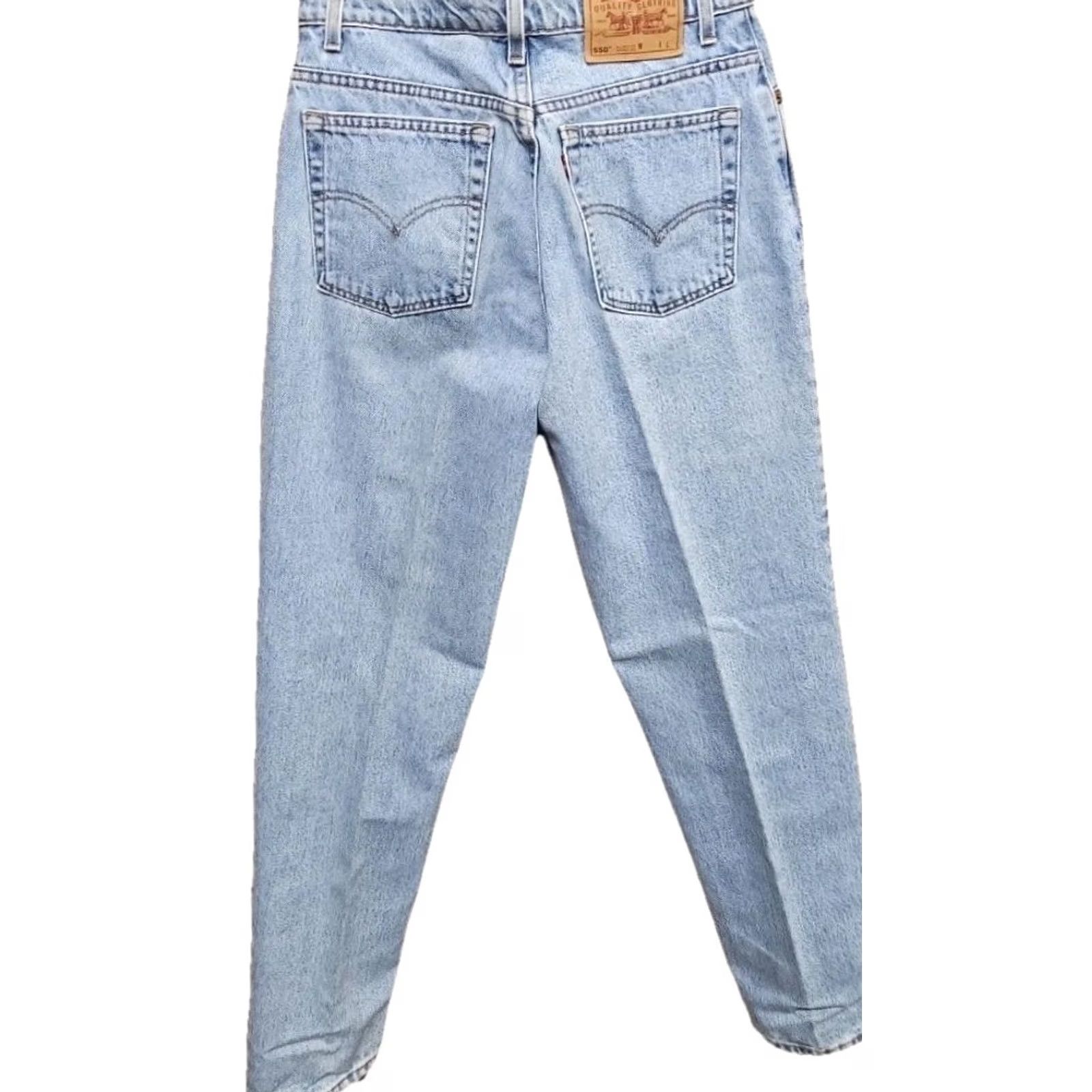 Levi's VINTAGE Levi’s 550 Jeans Women’s 12 Regular Light Wash Blue Cotton Denim Tapered Leg Relaxed Fit USA Mens? Size 34" / US 12 / IT 48 - 5 Thumbnail