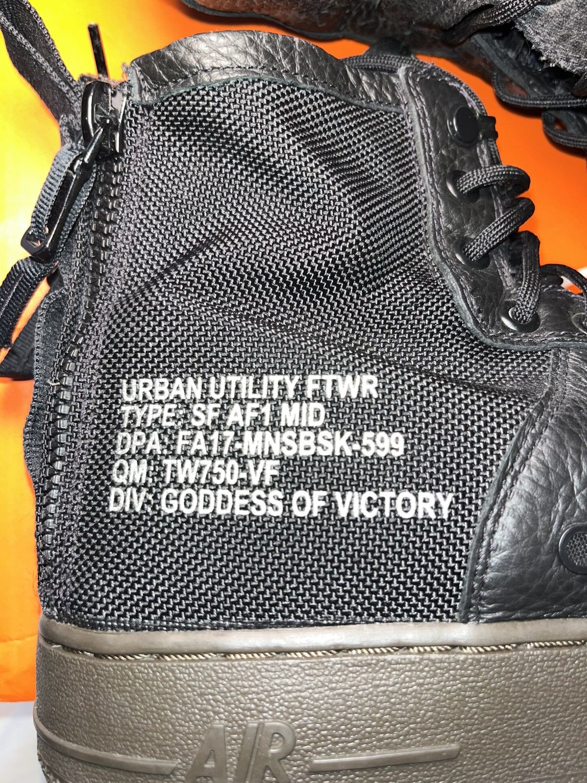 Nike Nike SF Air Force 1 Mid Size US 12 / EU 45 - 3 Thumbnail