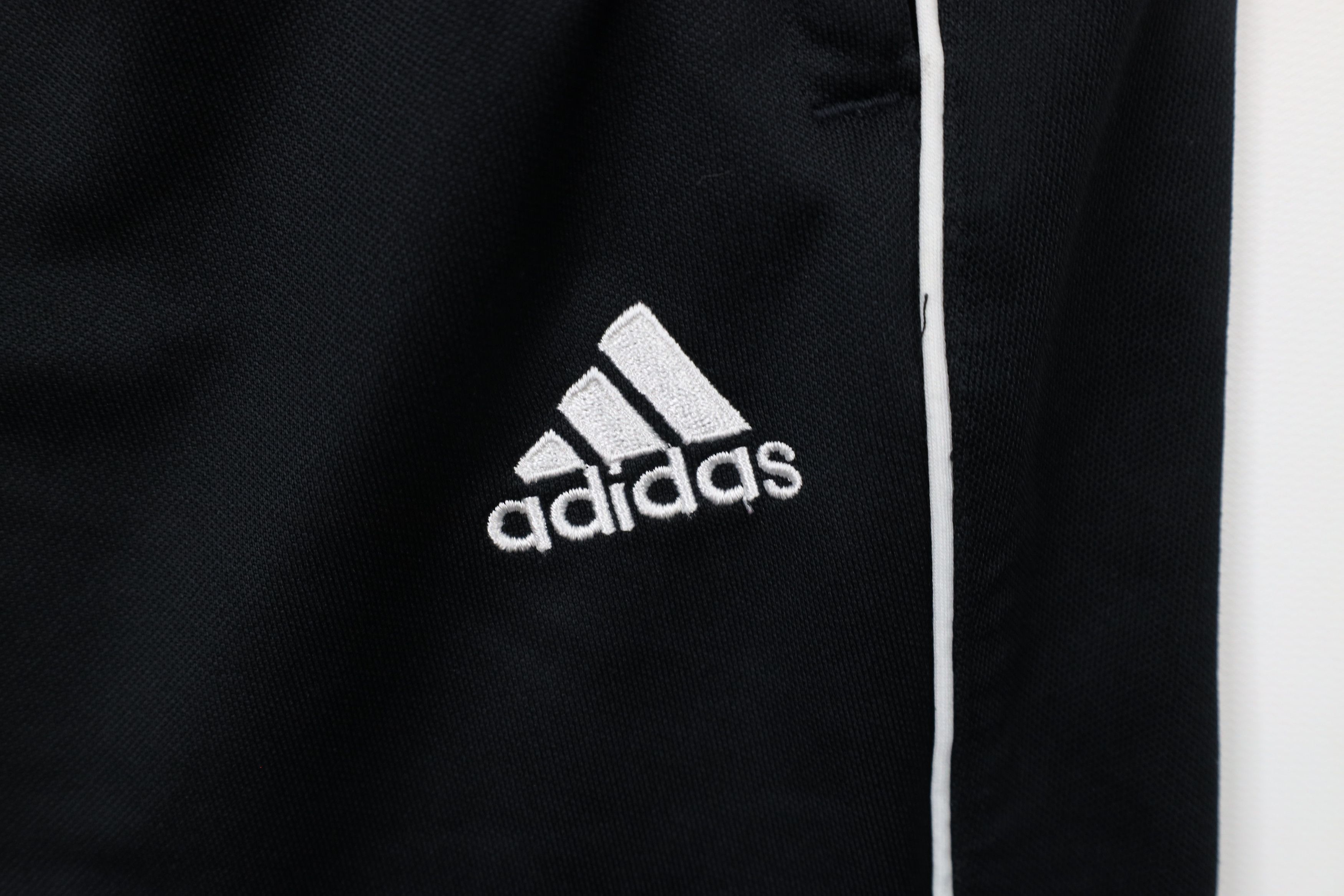 Adidas × Vintage Vintage Adidas Tapered Leg Warm Up Soccer Pants Black Size US 34 / EU 50 - 6 Thumbnail